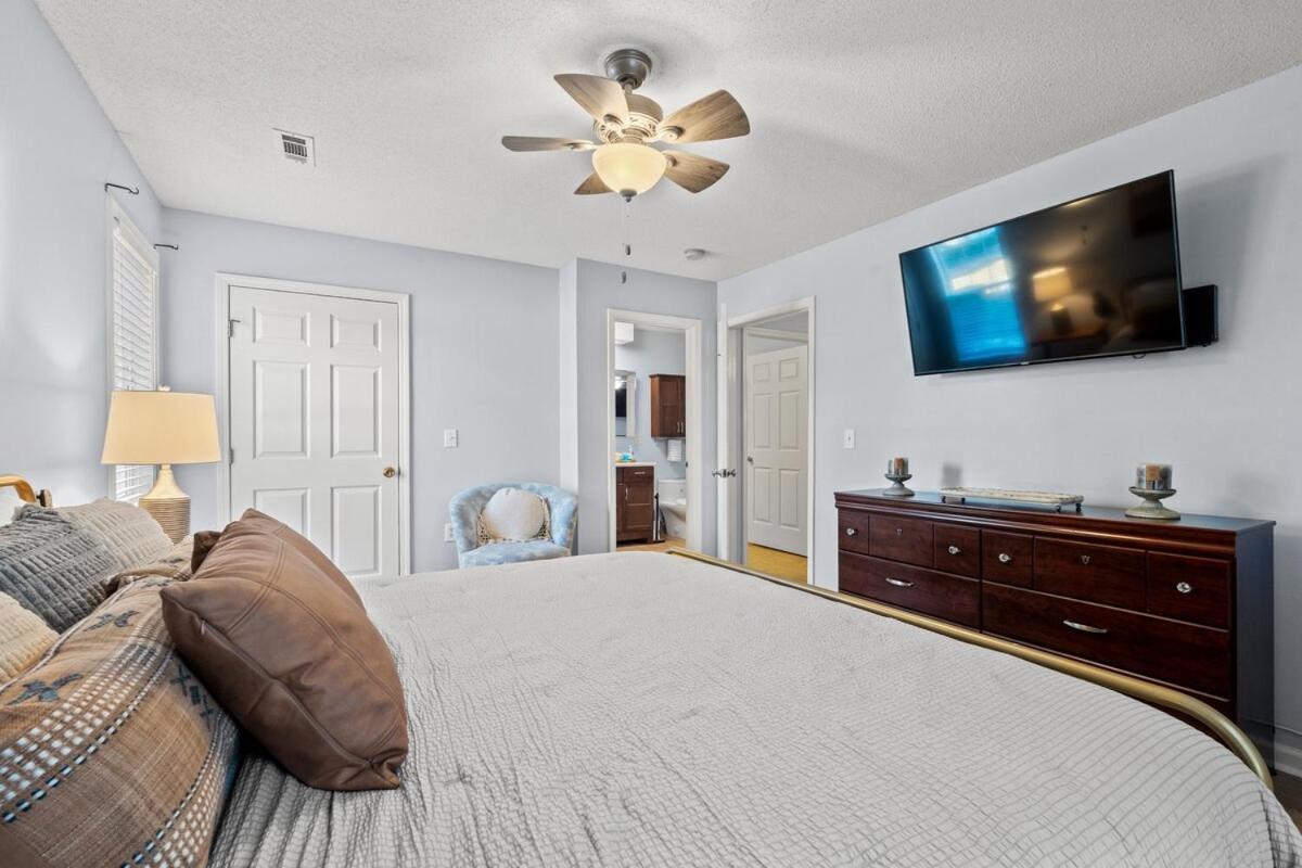 Apartment Coastal Living At Its Best! Myrtle Beach