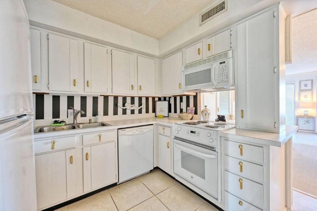 Ocean Getaway, Near Beach, 8ppl