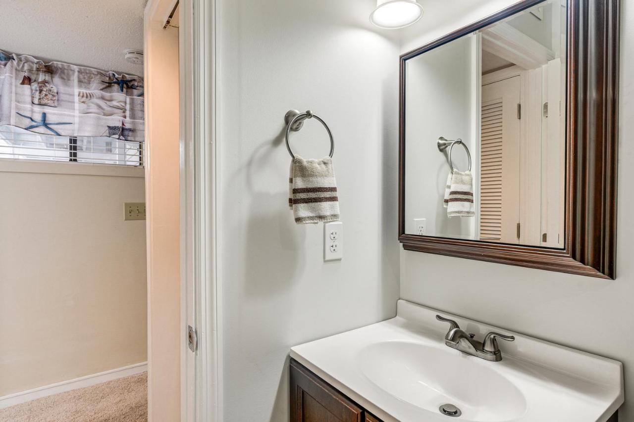 Myrtle First-floor Gem Pool And Access Apartment *