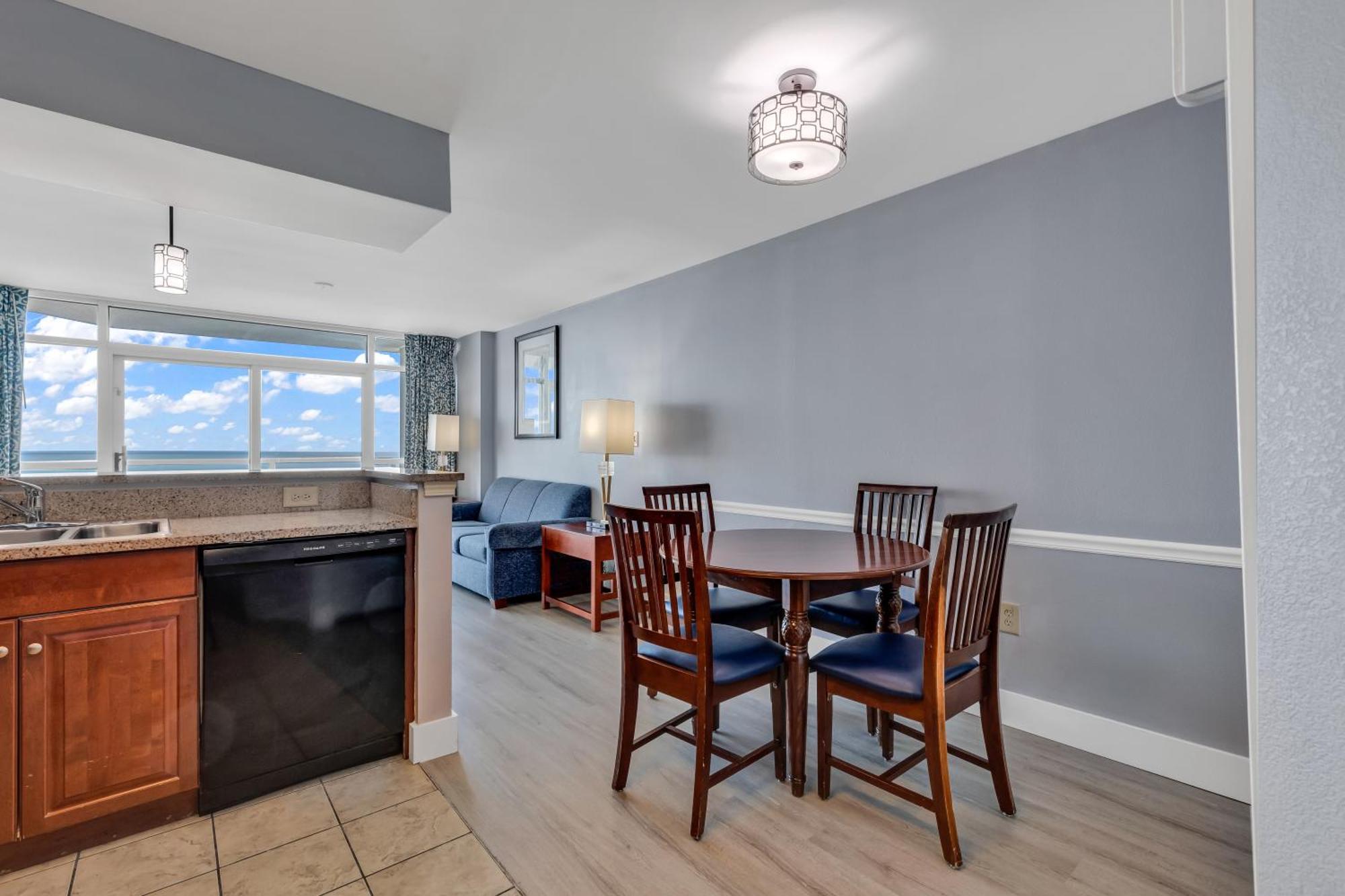Bright Beachfront 1br At Dunes Village * Myrtle Beach