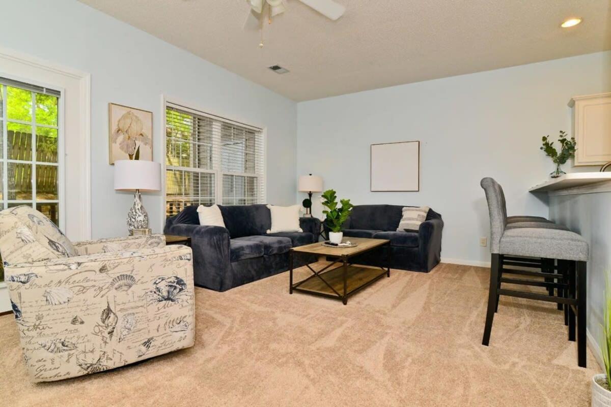 Cherry Grove Close To W Pool