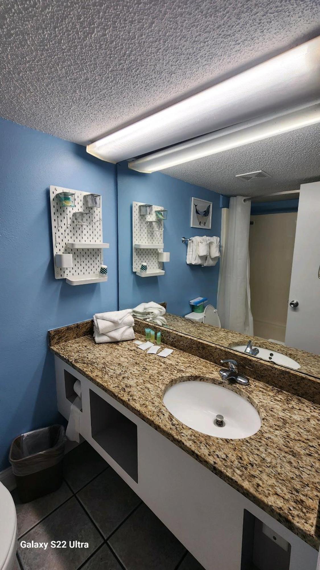 Holiday home Oceanfront Efficiency T406