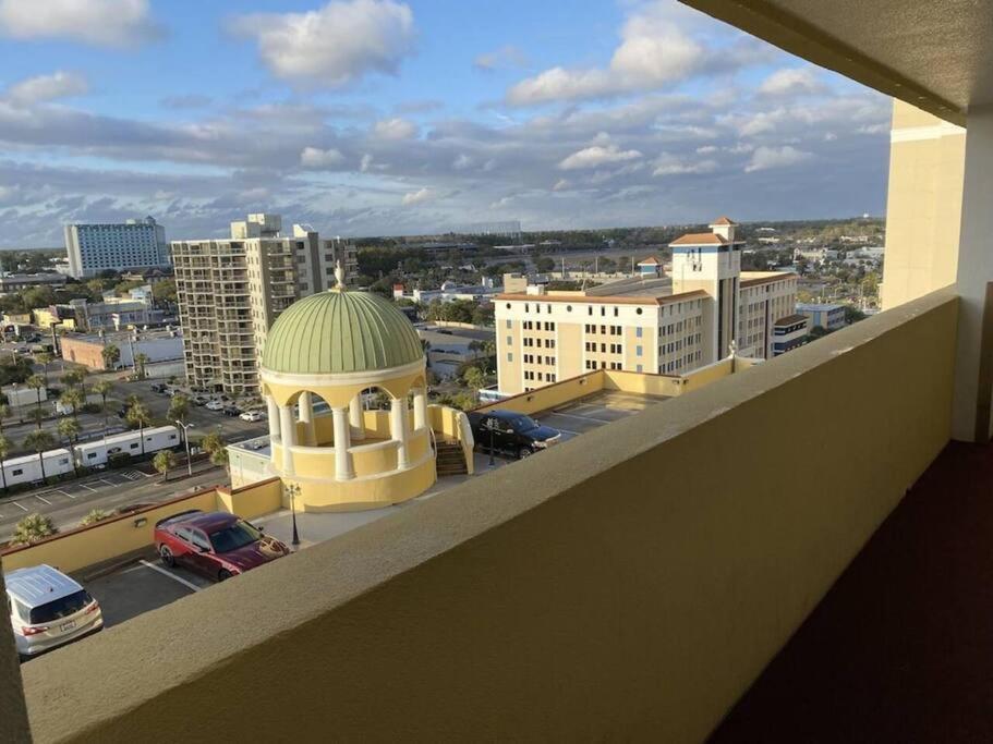 Apartment Dream Vacation Home, Direct Ocean Front At Downtown On The 14th Floor