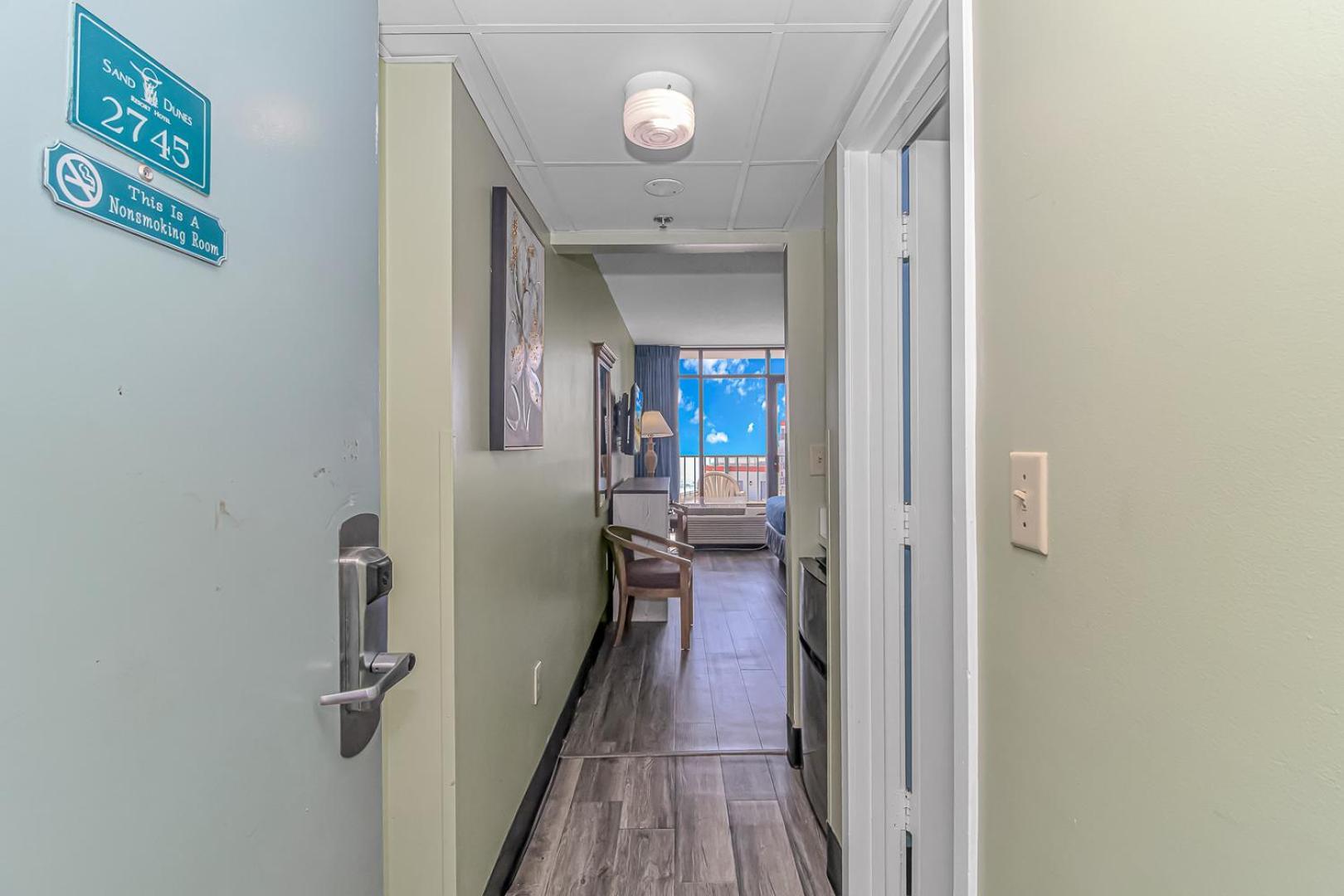 Beautifully Updated Studio! Dunes 2745