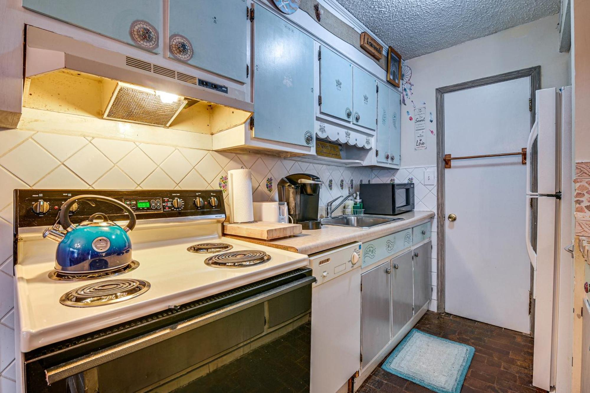 Bohemian Retreat - 2 Blocks To Ocean! Holiday home Myrtle Beach