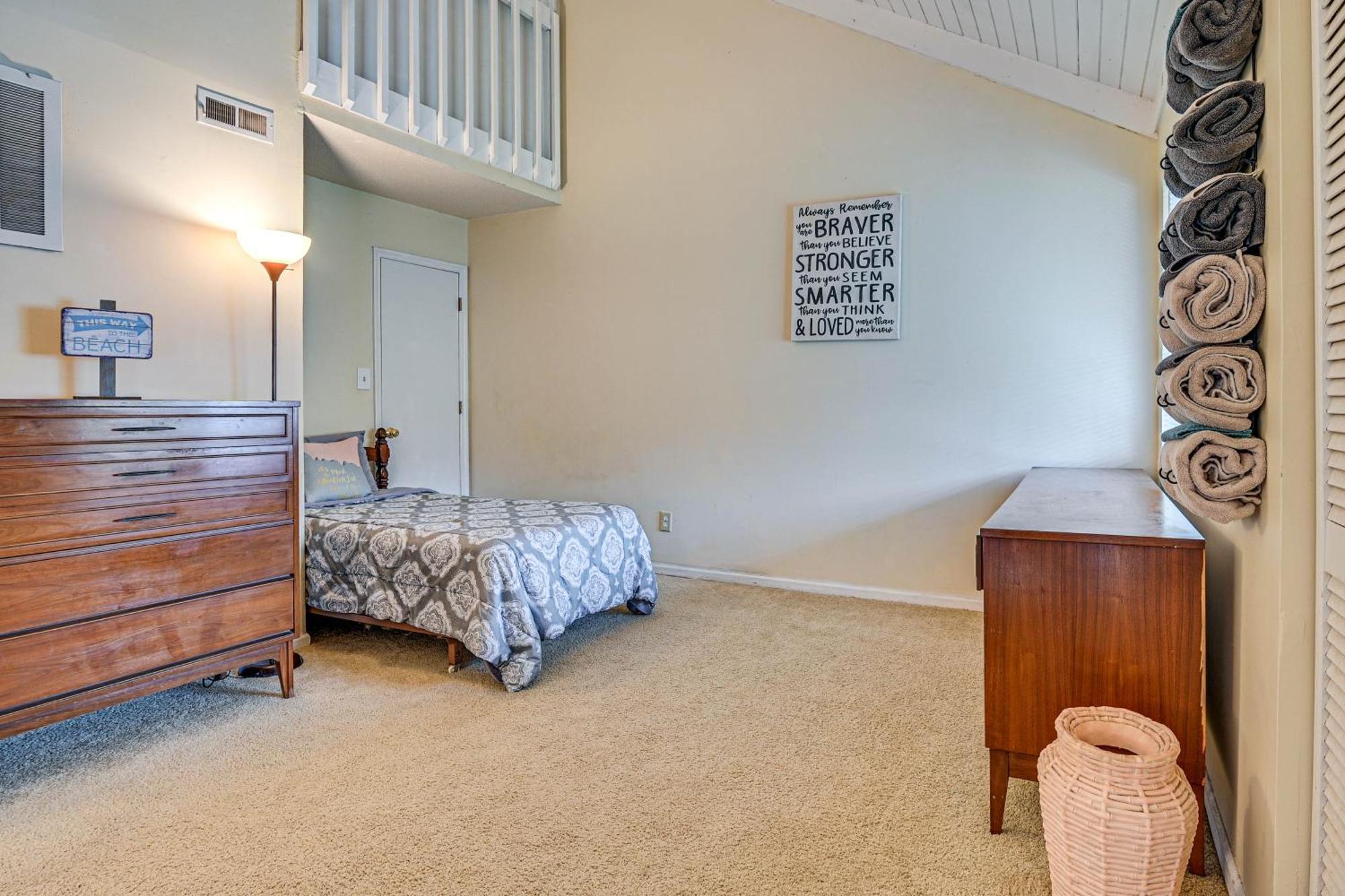 Bohemian Retreat - 2 Blocks To Ocean! Holiday home Myrtle Beach