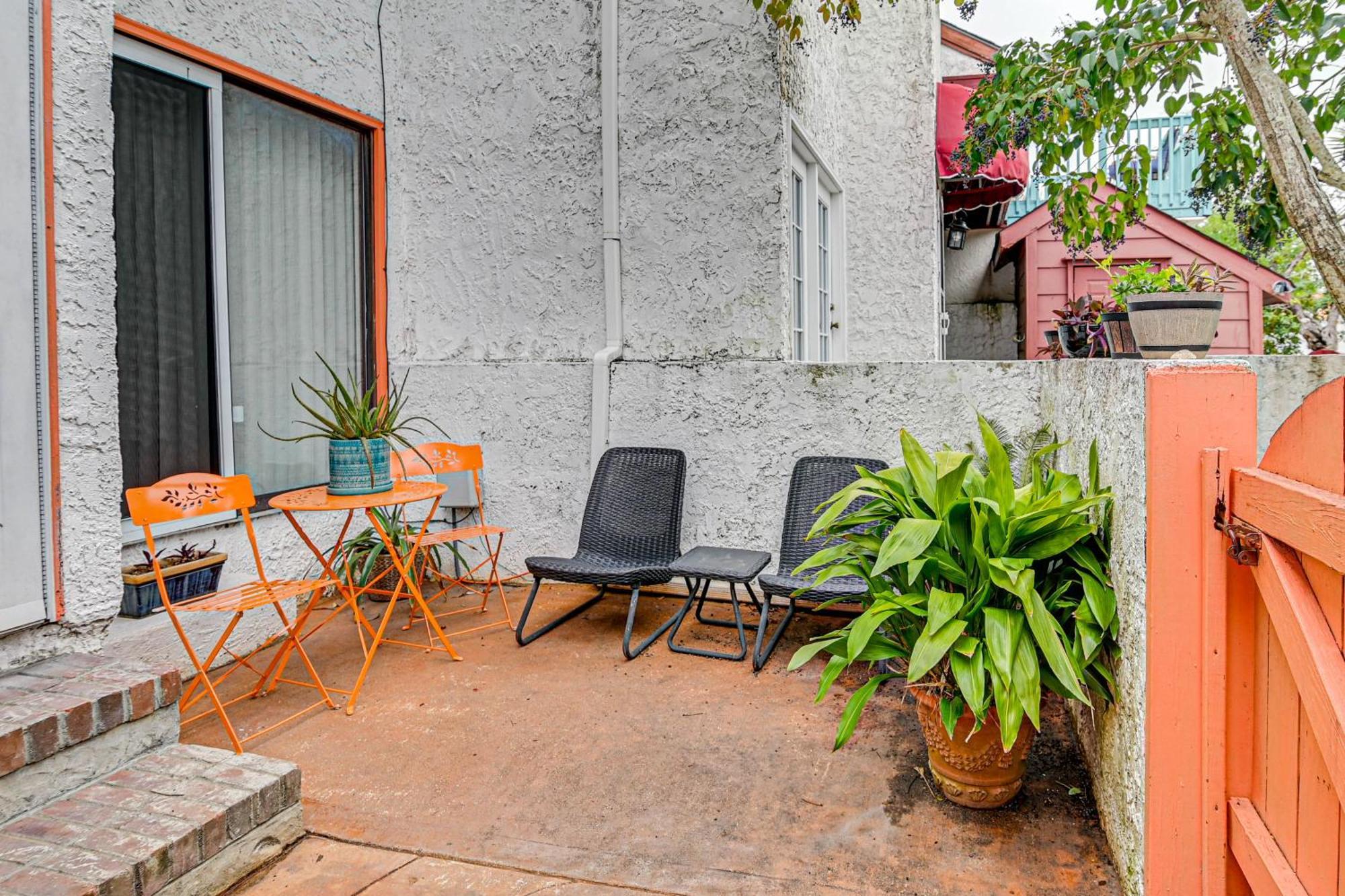 Bohemian Retreat - 2 Blocks To Ocean!