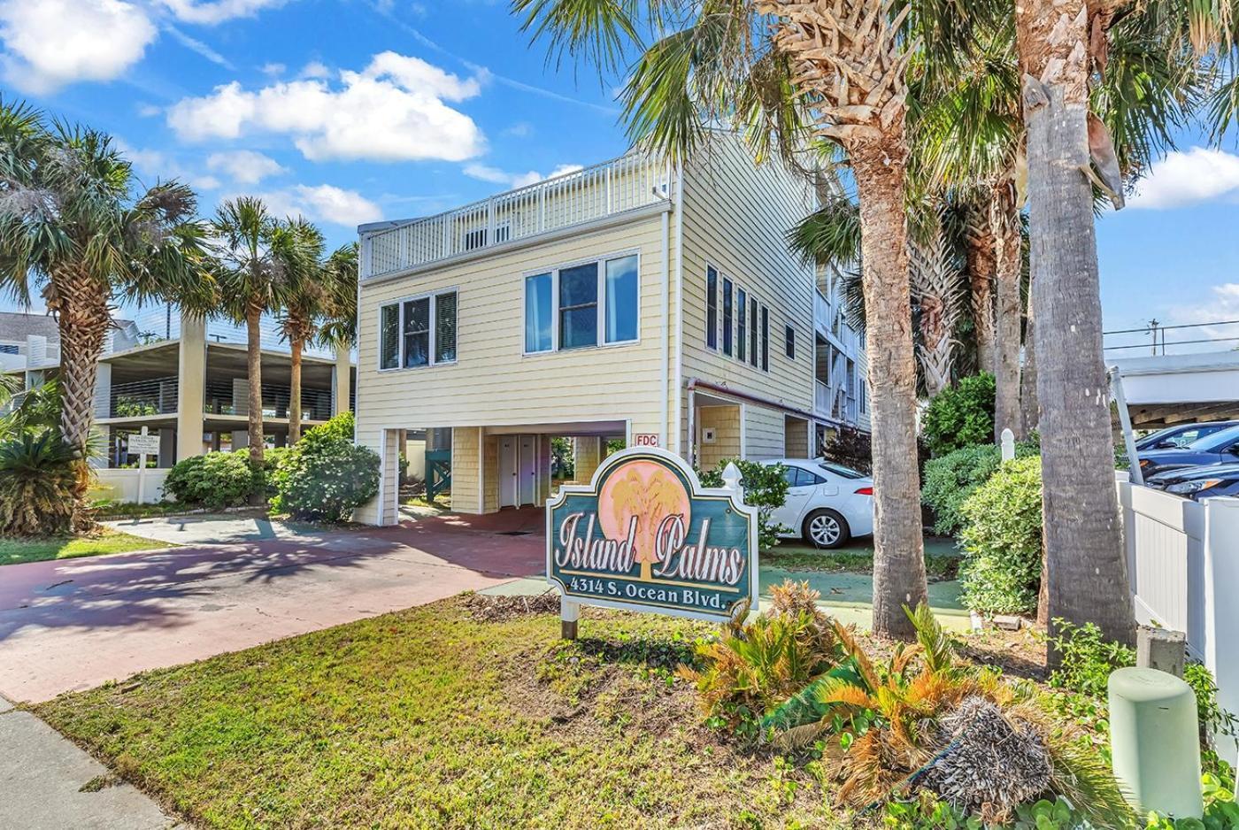 Apartment Island Palms