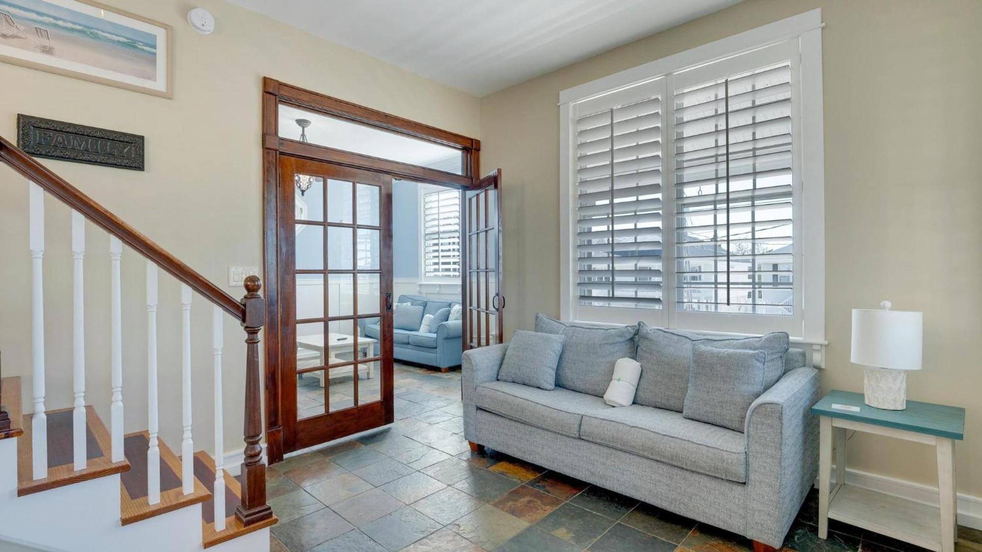Casa Al Mare - 3rd Row - Cherry Grove Section Holiday home