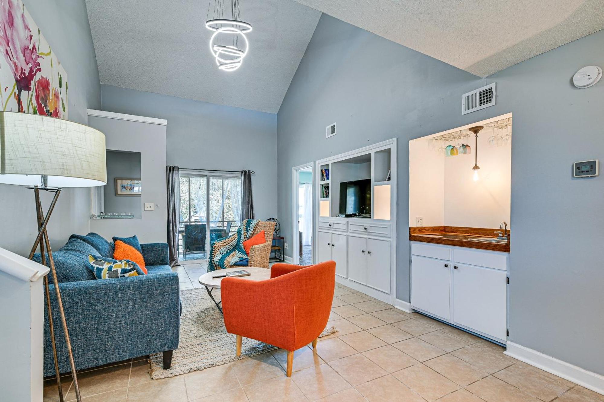 Surfside With Balconies 1 Mi To Ocean! * Myrtle Beach
