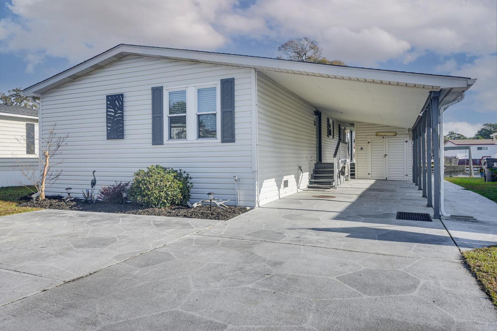 Waterfront With Pool Access In Myrtle Beach! Holiday home *