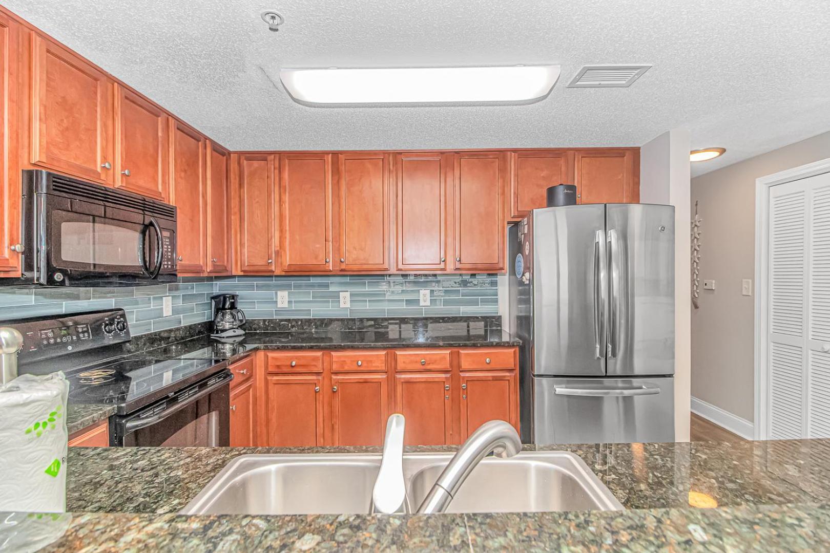 Stunning Double Balcony- Oceanfront 2 Bedroom, 2 Bath- Anderson Ocean Club 905 Holiday home
