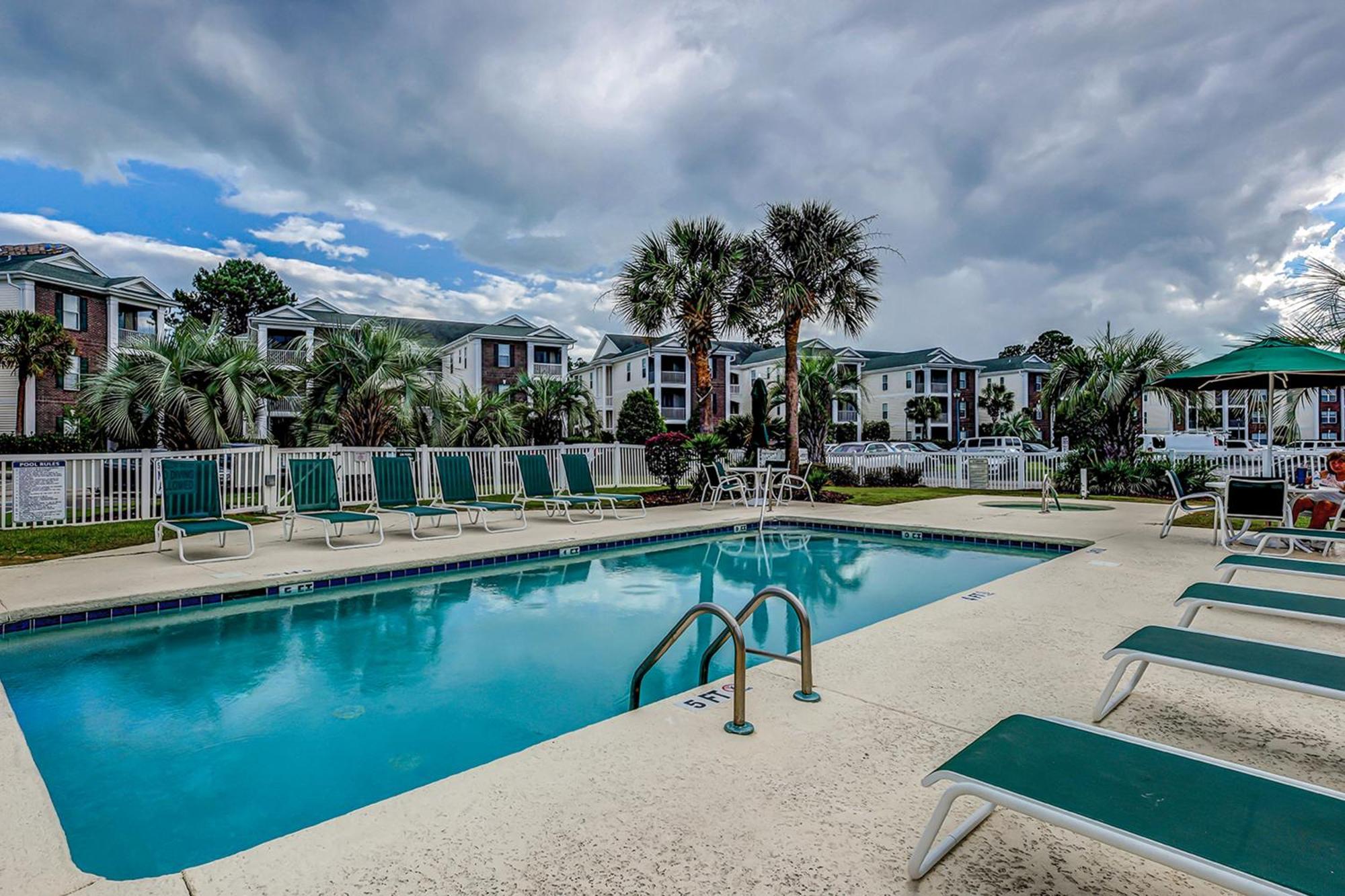 River Oaks 61m