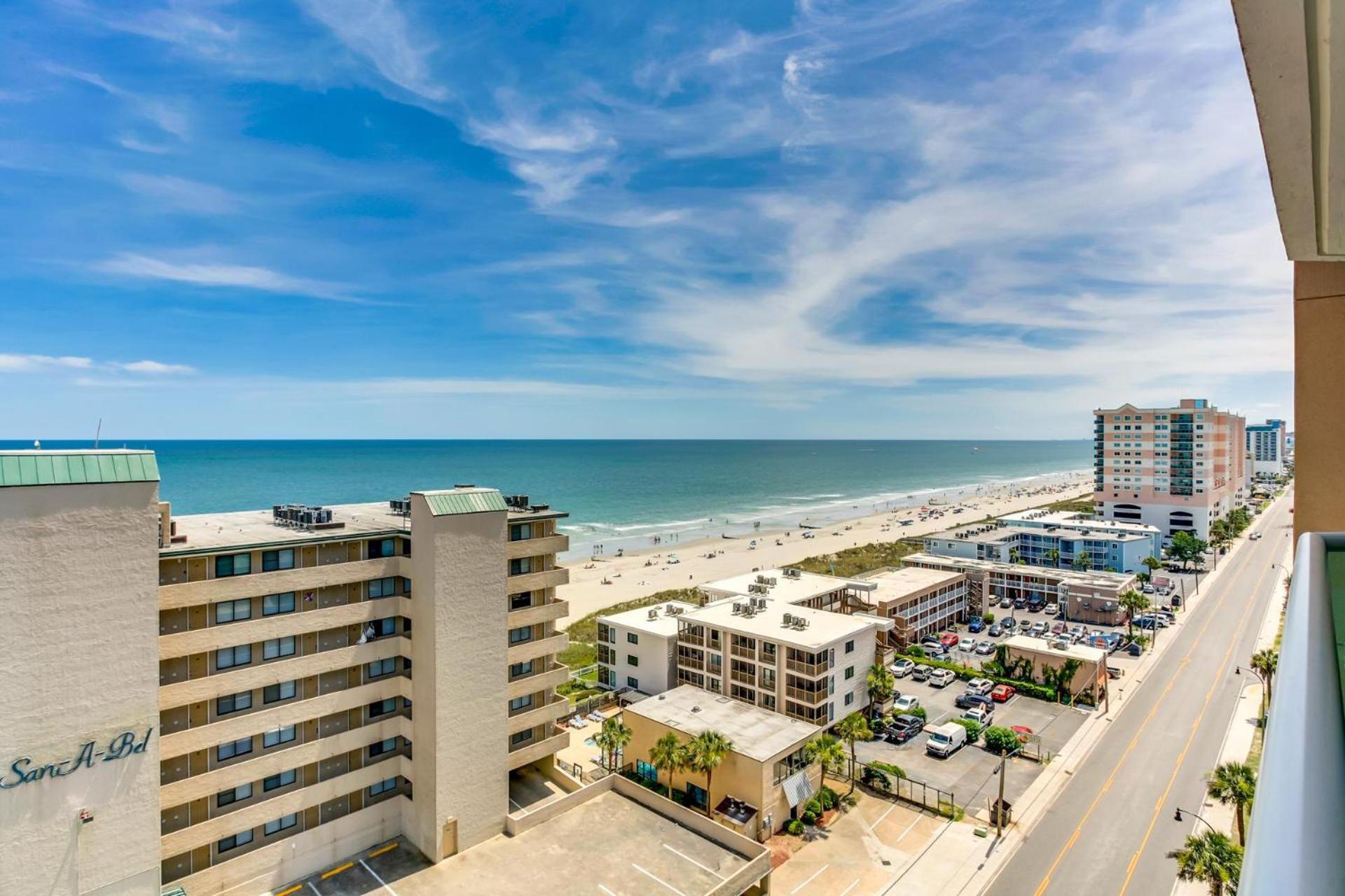 Malibu Pointe 1001 Second Row Ocean View-crescent Section Holiday home