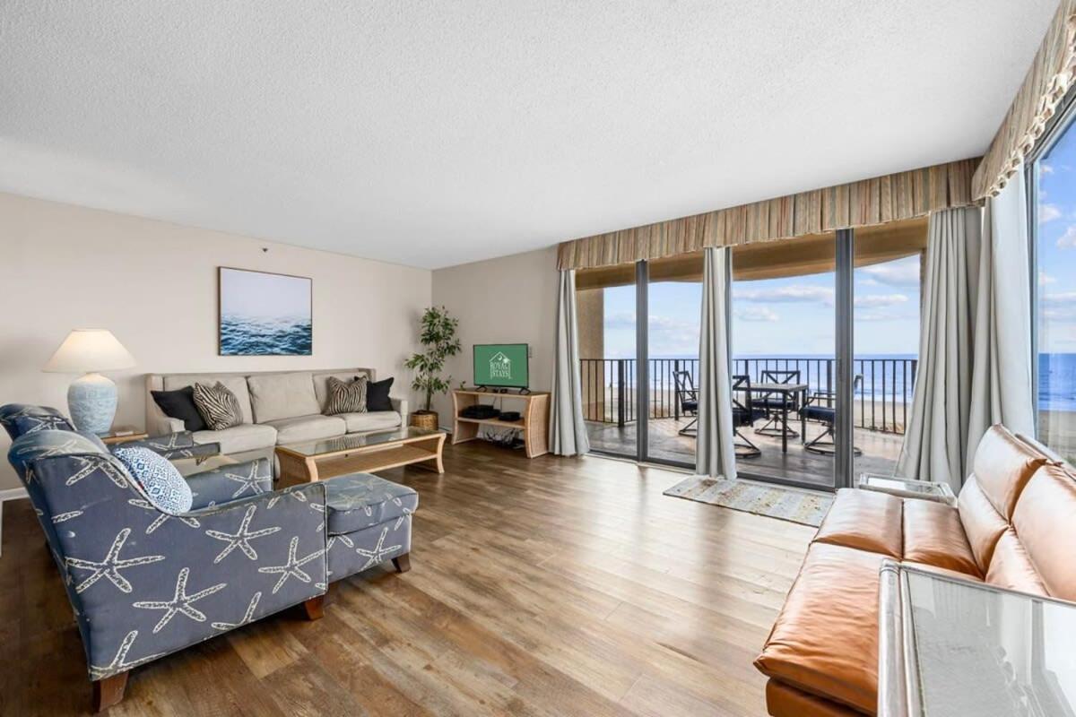 Beachfront Breeze At The Sea Castle Holiday home