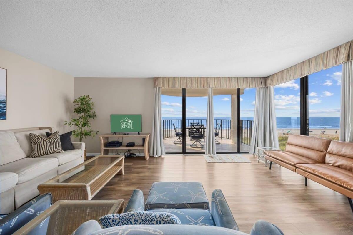 Beachfront Breeze At The Sea Castle