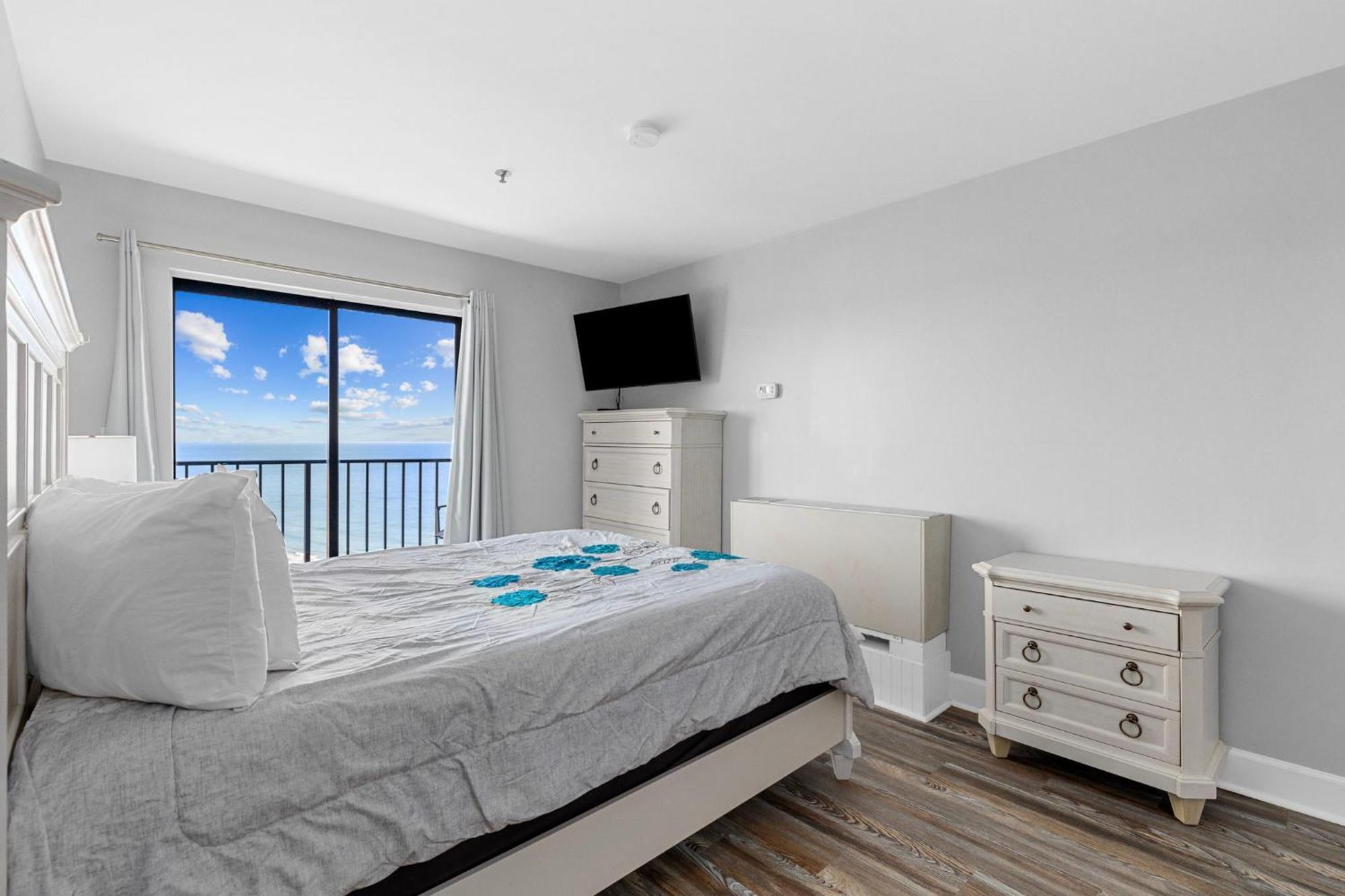 Beautiful 2br Penthouse With Amazing Views Apartment