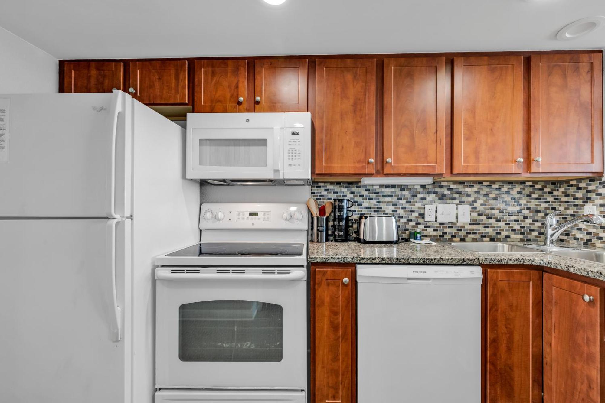 Apartment Ocean View 1br With Private Balcony *
