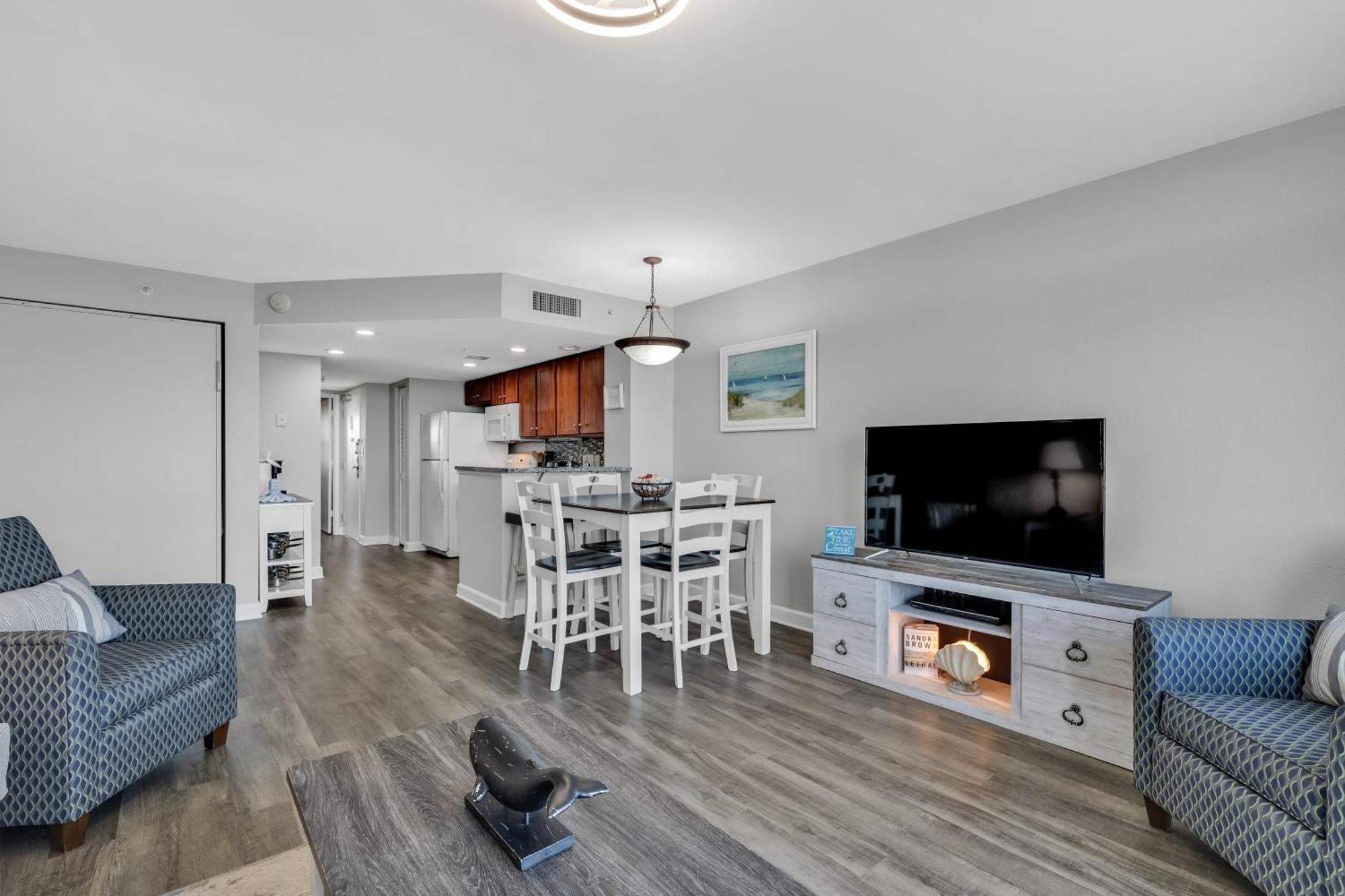 Ocean View 1br With Private Balcony Apartment *