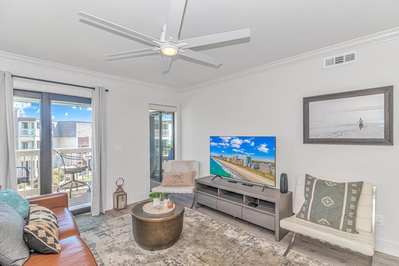 Beautifully Renovated 2 Br. On The Golden Mile-stunning Ocean Views-ocean Forest A-305 Holiday home