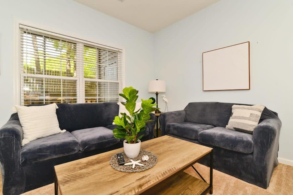Cherry Grove Close To W Pool *