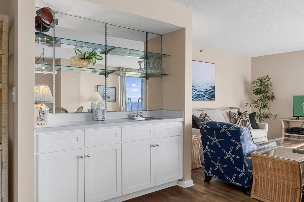 Holiday home Beachfront Breeze At The Sea Castle *