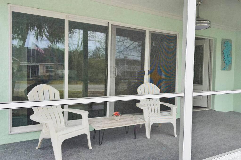 Charming Coastal Retreat Pets Are Welcome Holiday home