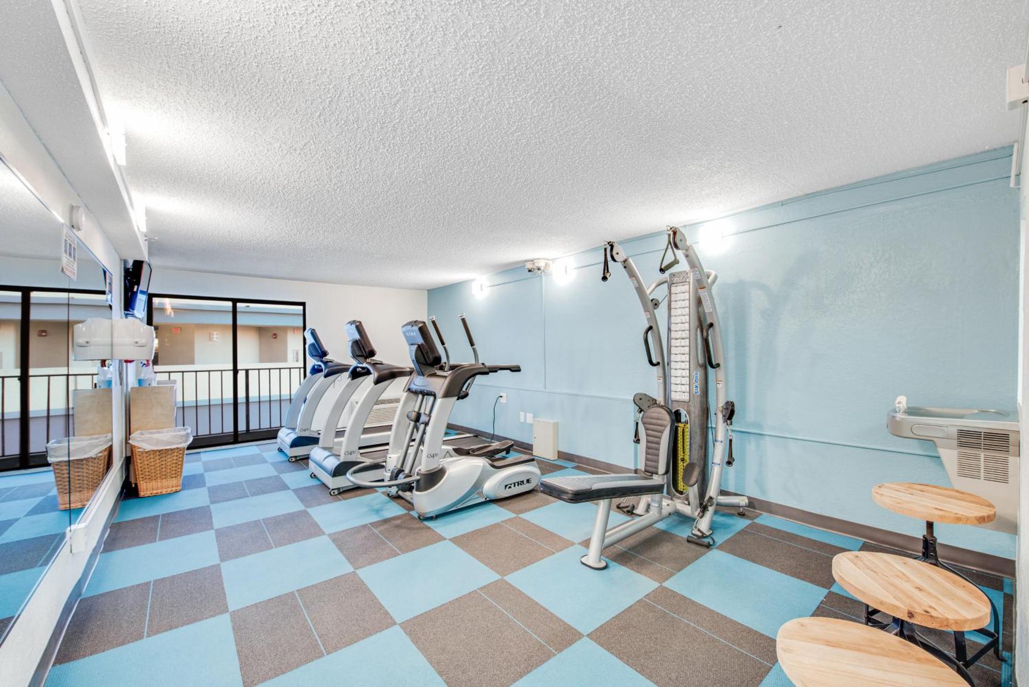 Apartment Stylish Oceanview Getaway Modern 1br At Carolinian Resort