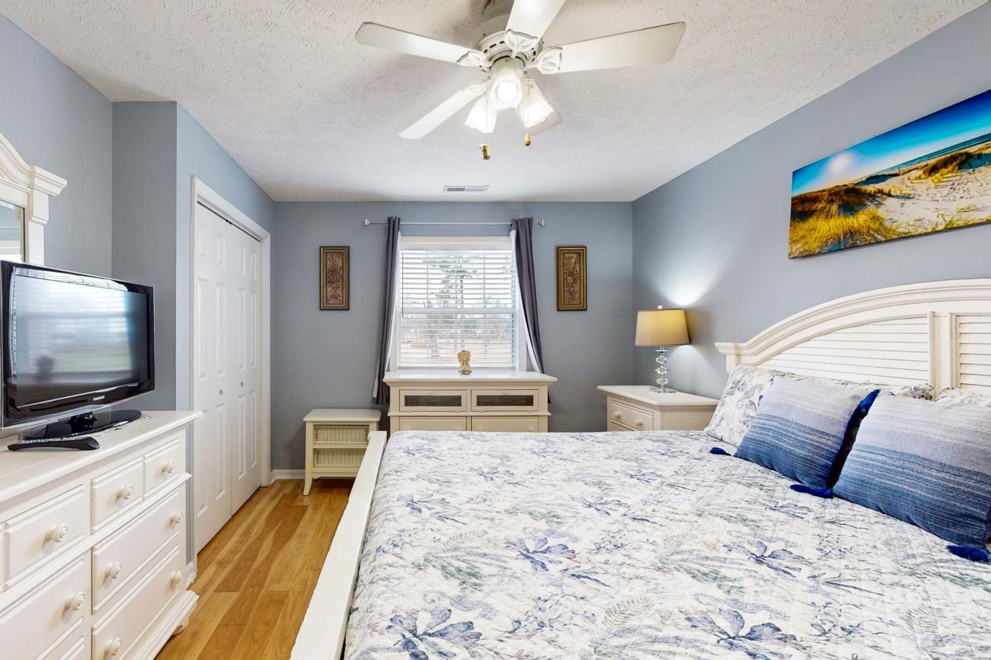 River Oaks 10d Apartment *