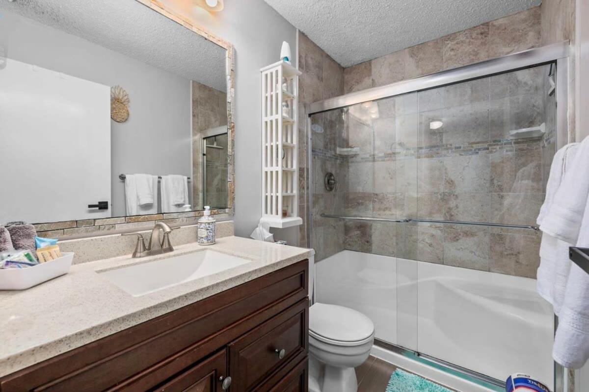 Beachfront Ocean View W Pool & Comfy Beds *