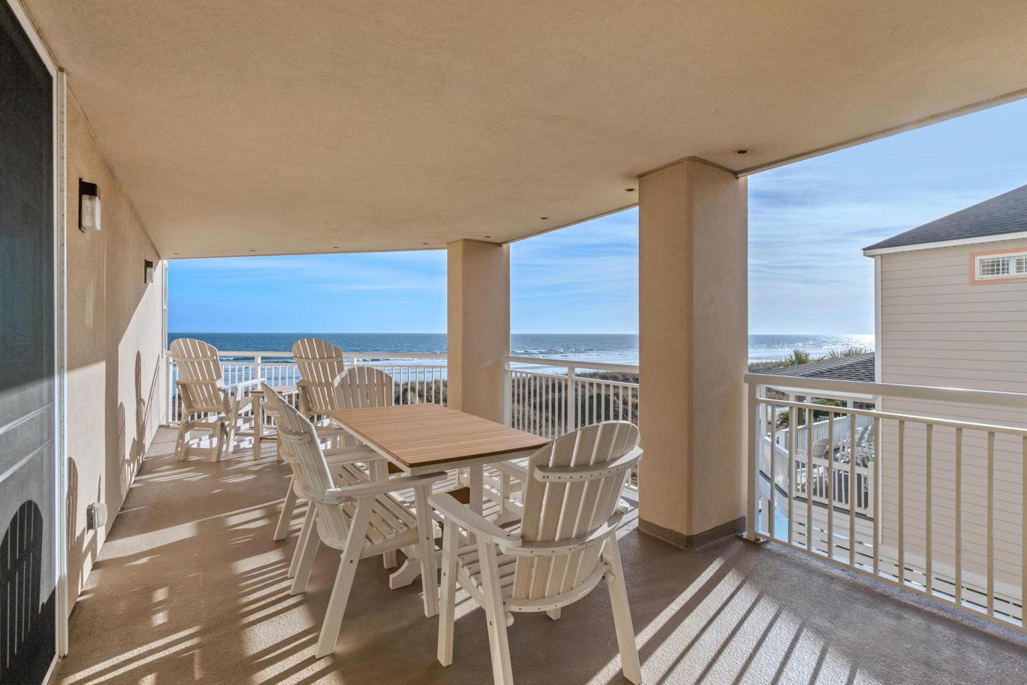 Hyperion Towers 201 - Oceanfront - Cherry Grove Section Holiday home *