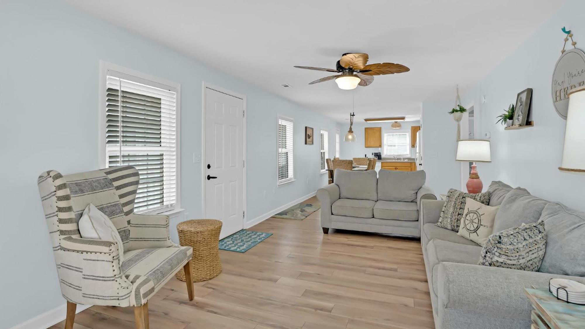 Holiday home The Wicked Whale - 3rd Row - Ocean Drive Section Myrtle Beach