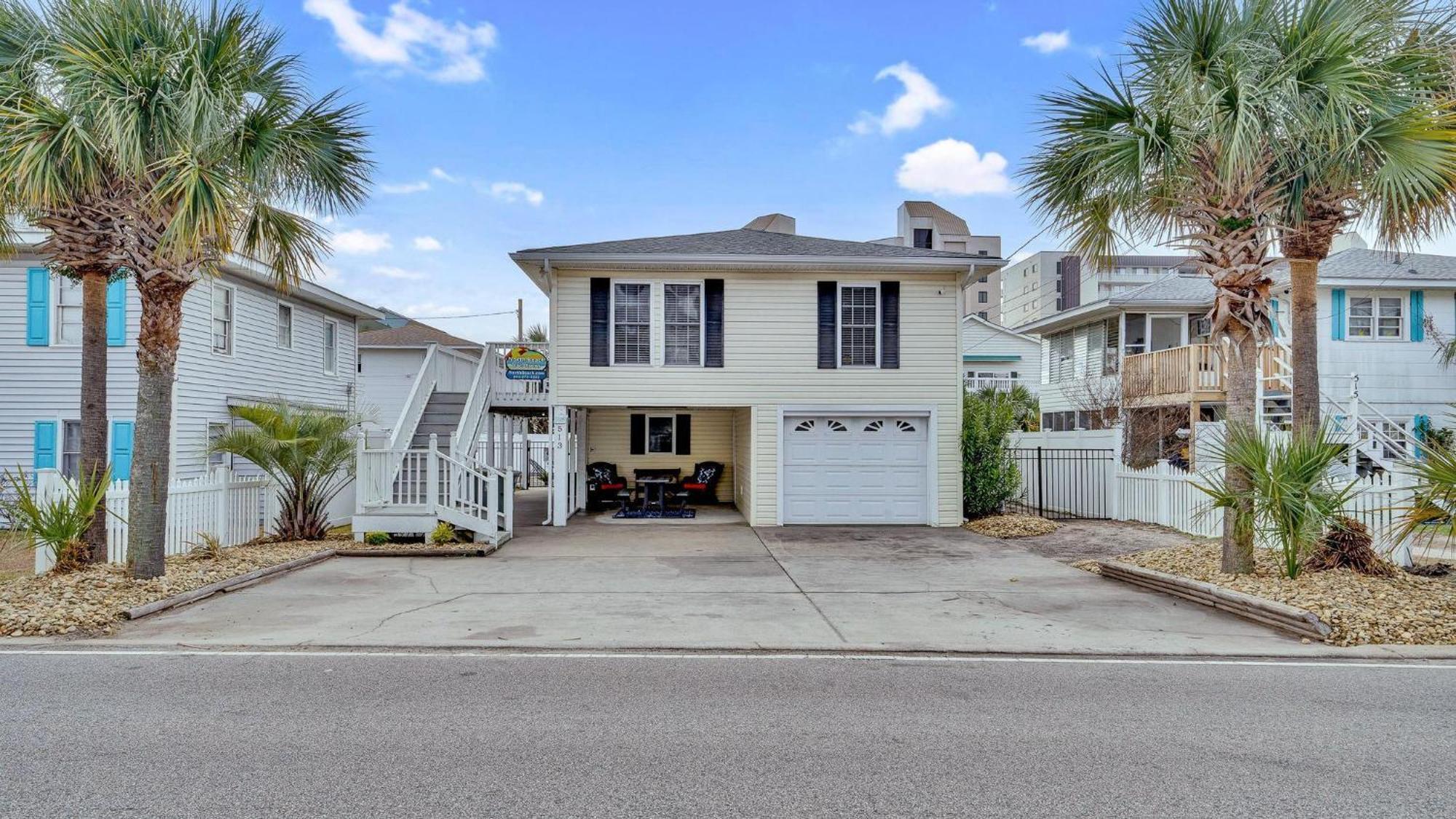 The Wicked Whale - 3rd Row - Ocean Drive Section Holiday home Myrtle Beach
