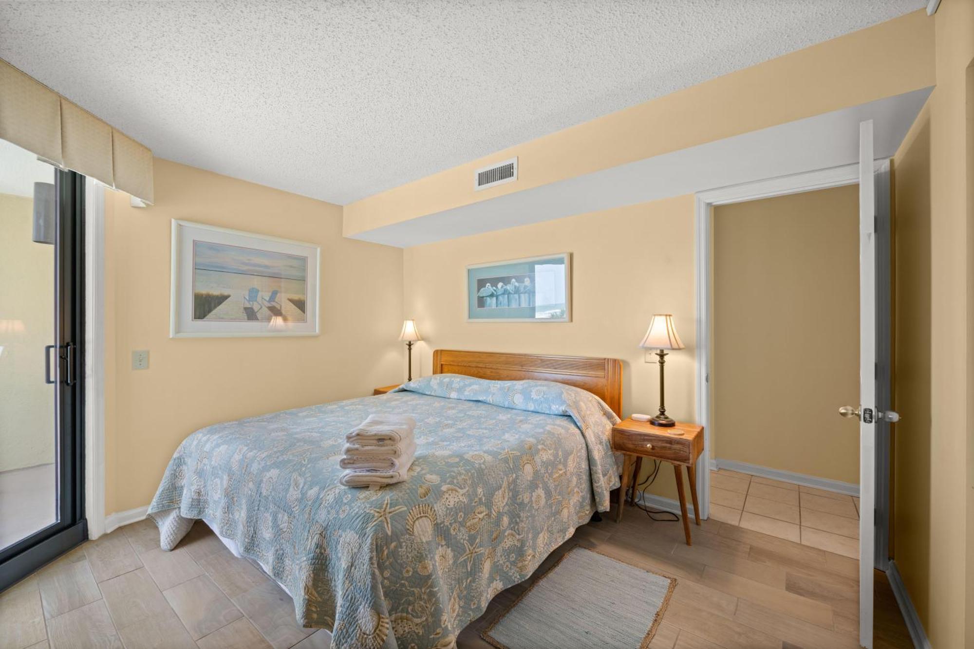 Spinnaker 101 - Oceanfront - Windy Hill Section Holiday home