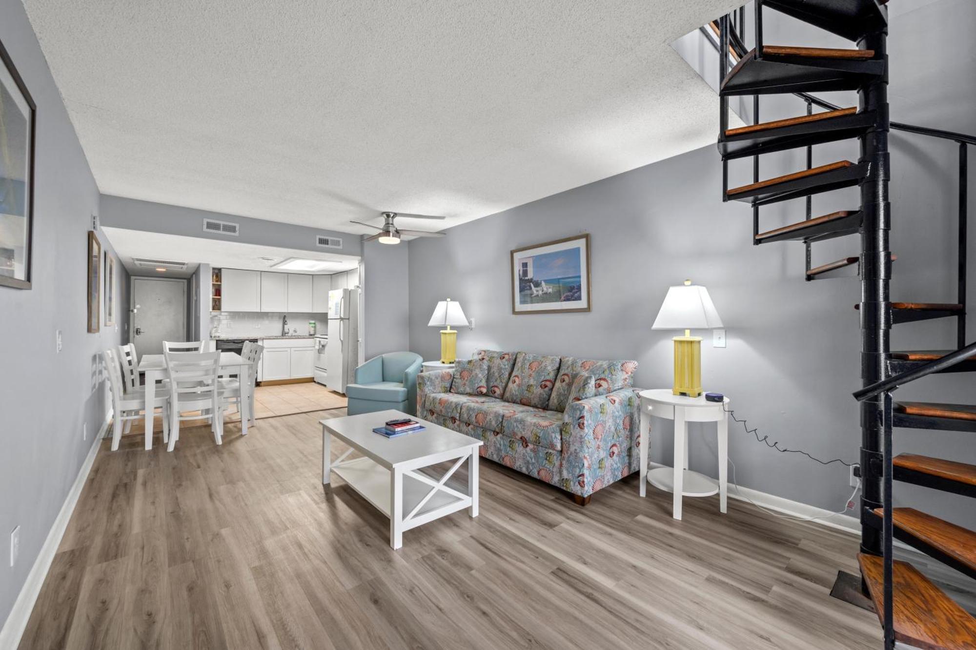 Nautical Watch 309 - Oceanfront - Windy Hill Section Holiday home *