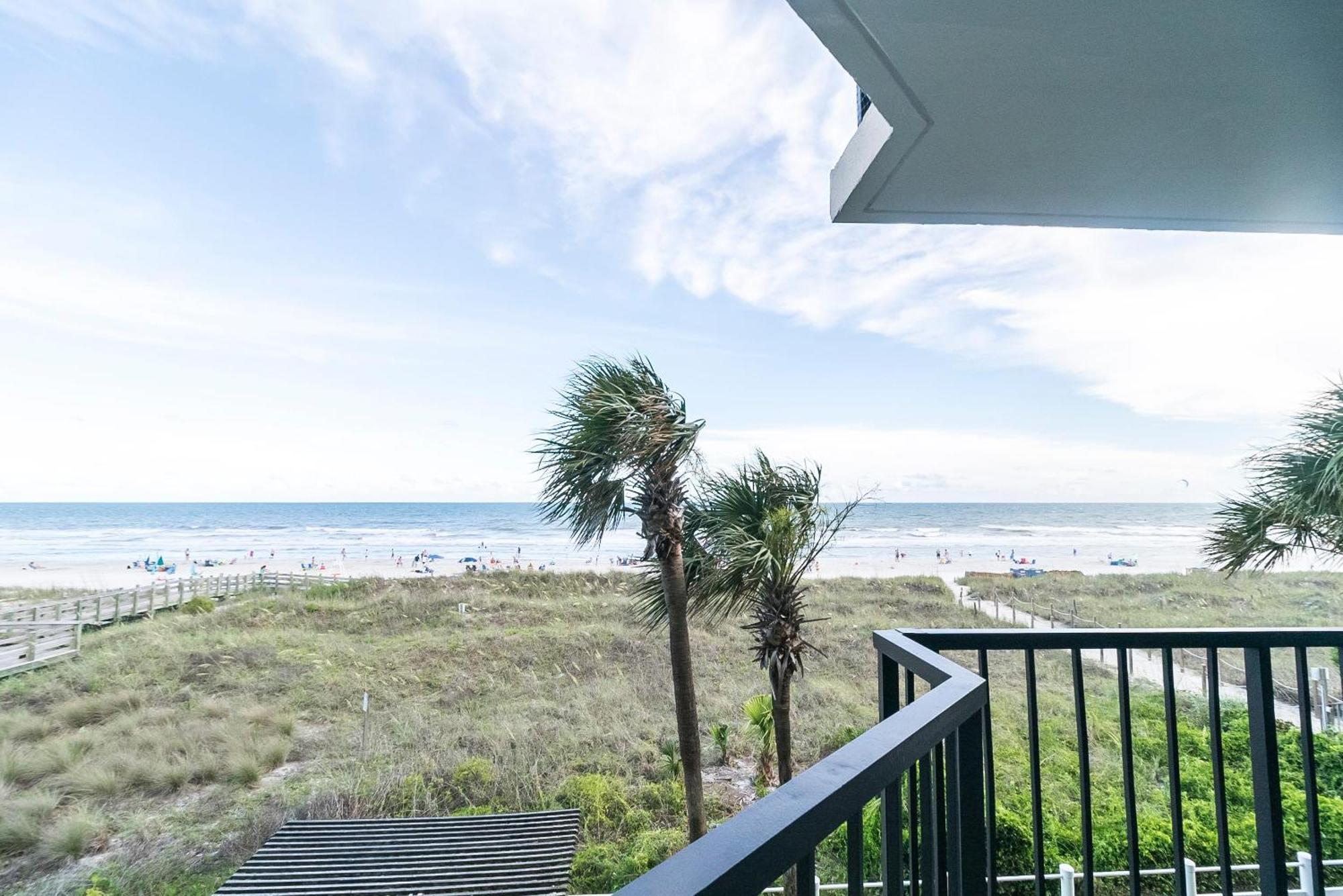 Crescent Sands B2 - Oceanfront - Crescent Section Holiday home *