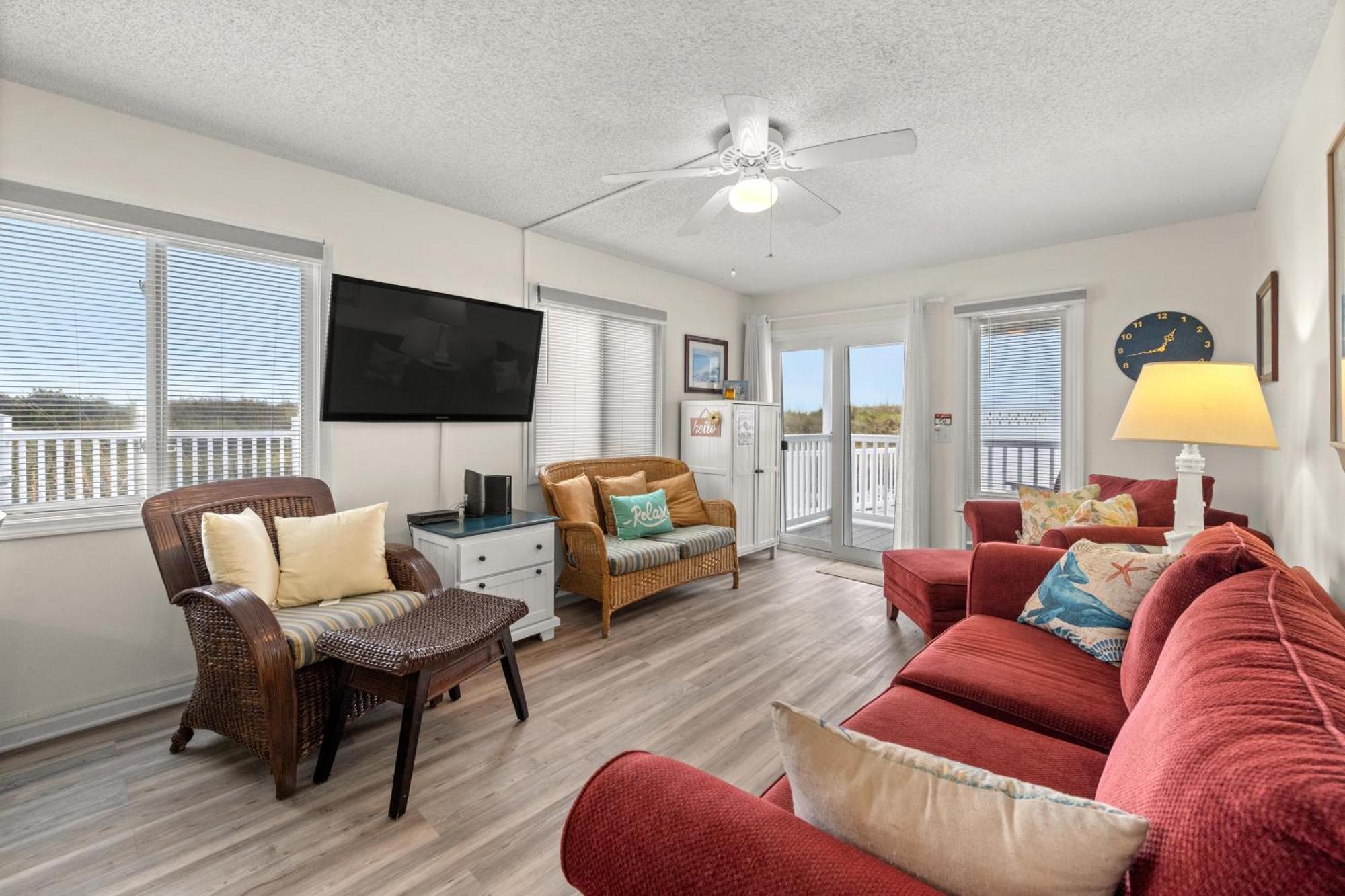 Finestere A1- Oceanfront - Cherry Grove Section * Myrtle Beach