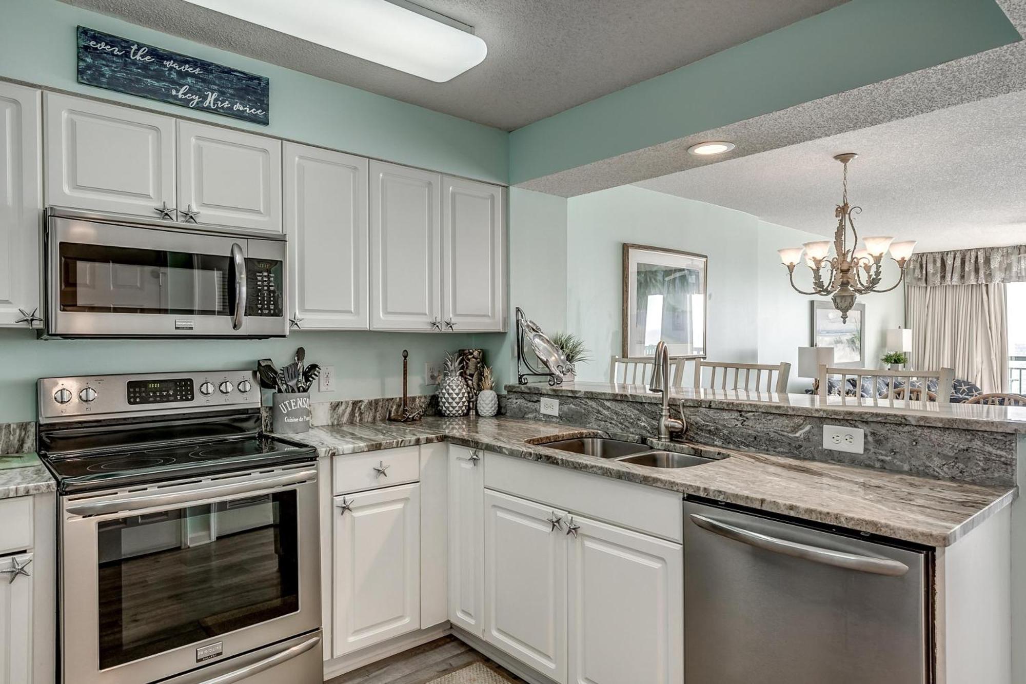 Windy Hill Dunes 805 - Oceanfront - Windy Hill Section Holiday home