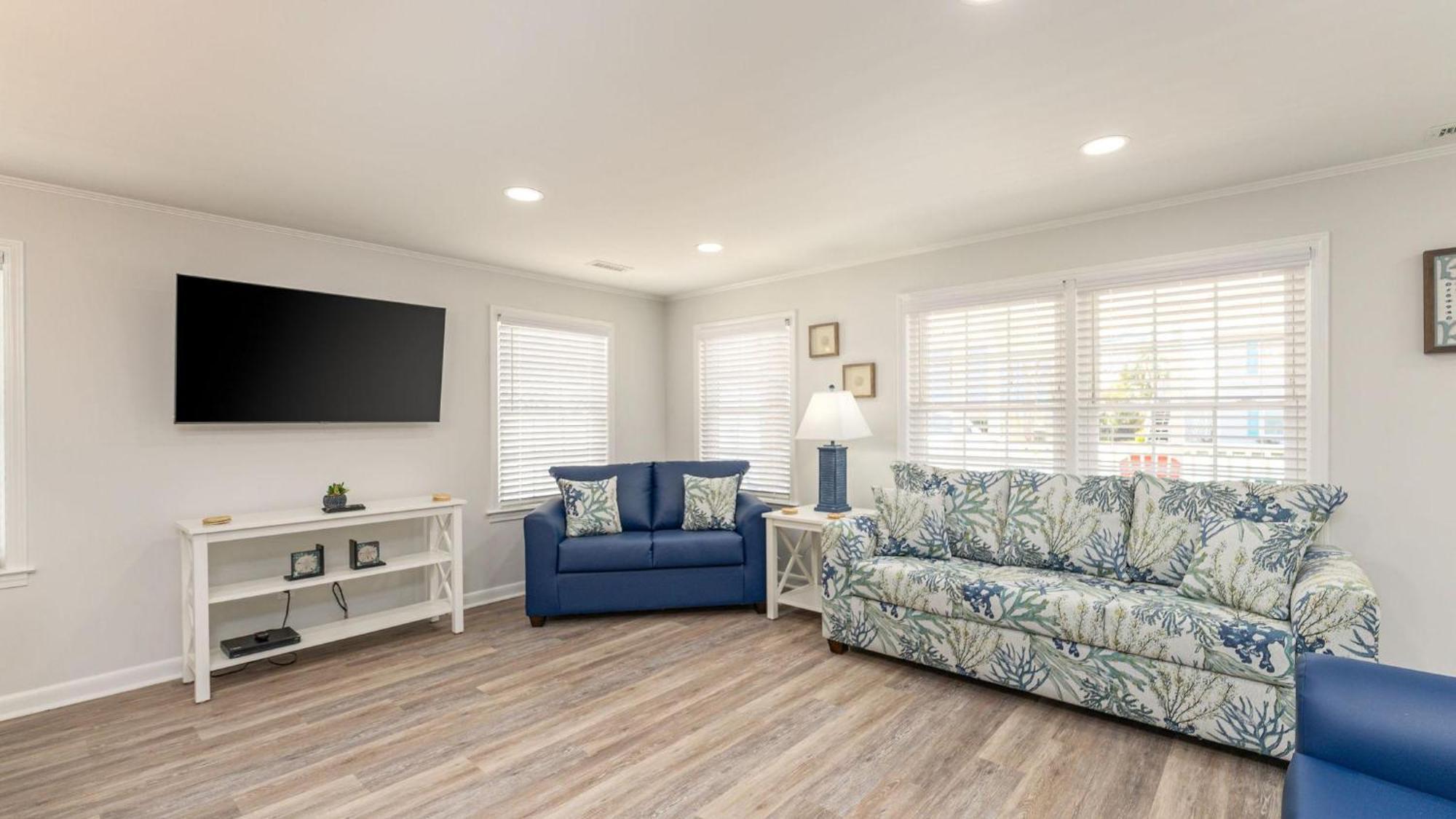 Dollar - 3rd Row - Ocean Drive Section Holiday home Myrtle Beach