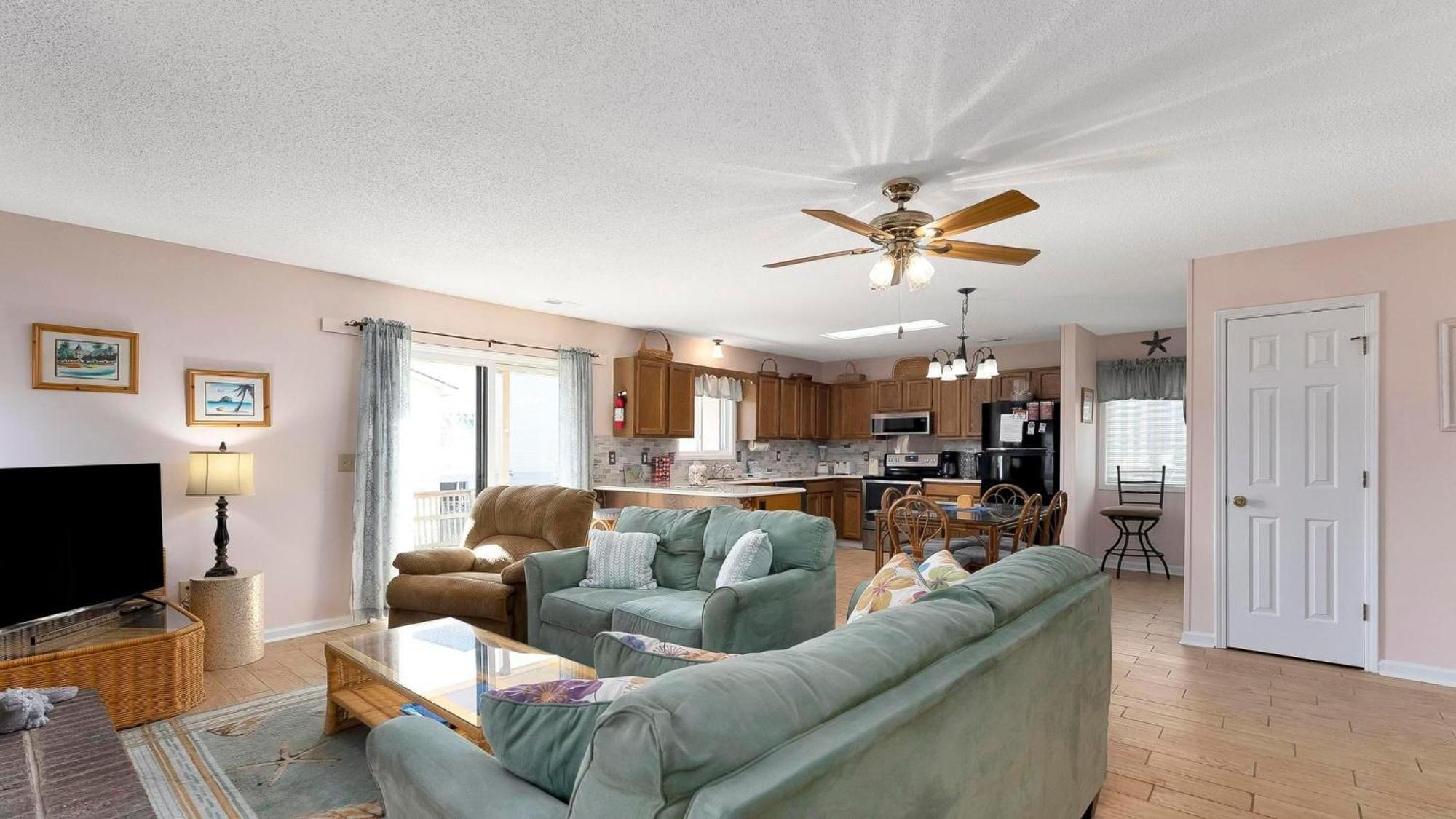 Perrin Place C - 3rd Row - Ocean Drive Section * Myrtle Beach