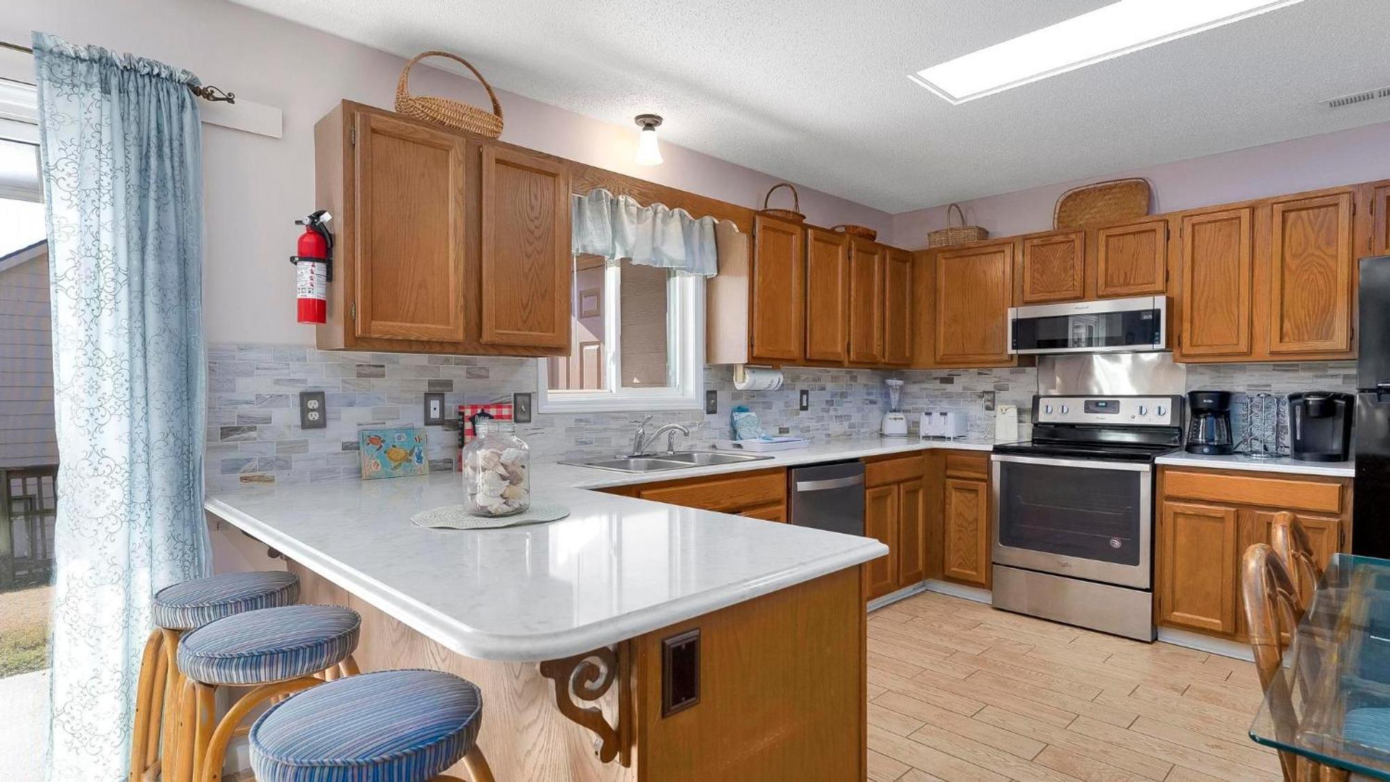 Perrin Place C - 3rd Row - Ocean Drive Section Myrtle Beach