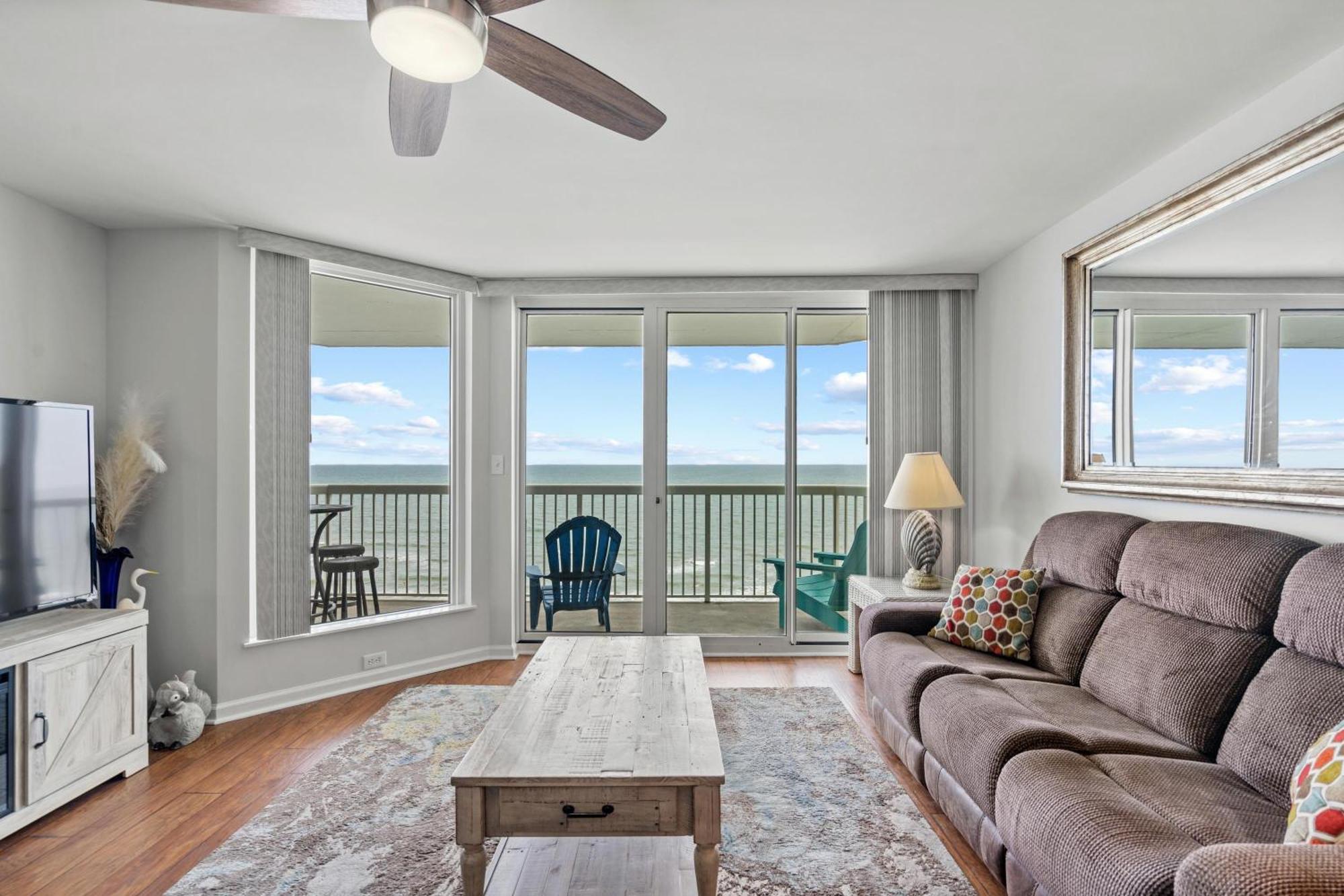 Holiday home Sunrise Pointe 10f - Oceanfront - Cherry Grove Section Myrtle Beach
