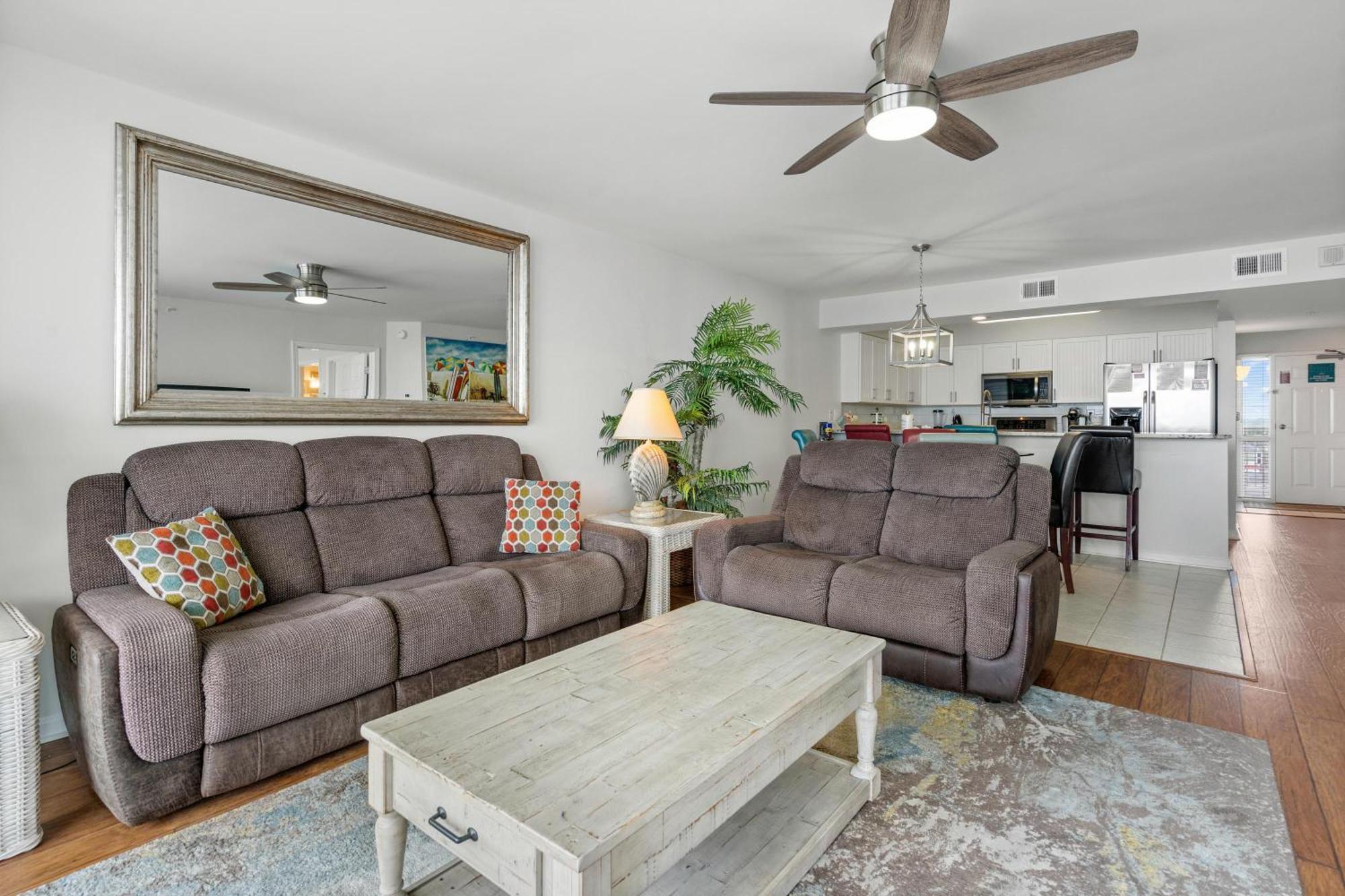 Holiday home Sunrise Pointe 10f - Oceanfront - Cherry Grove Section Myrtle Beach