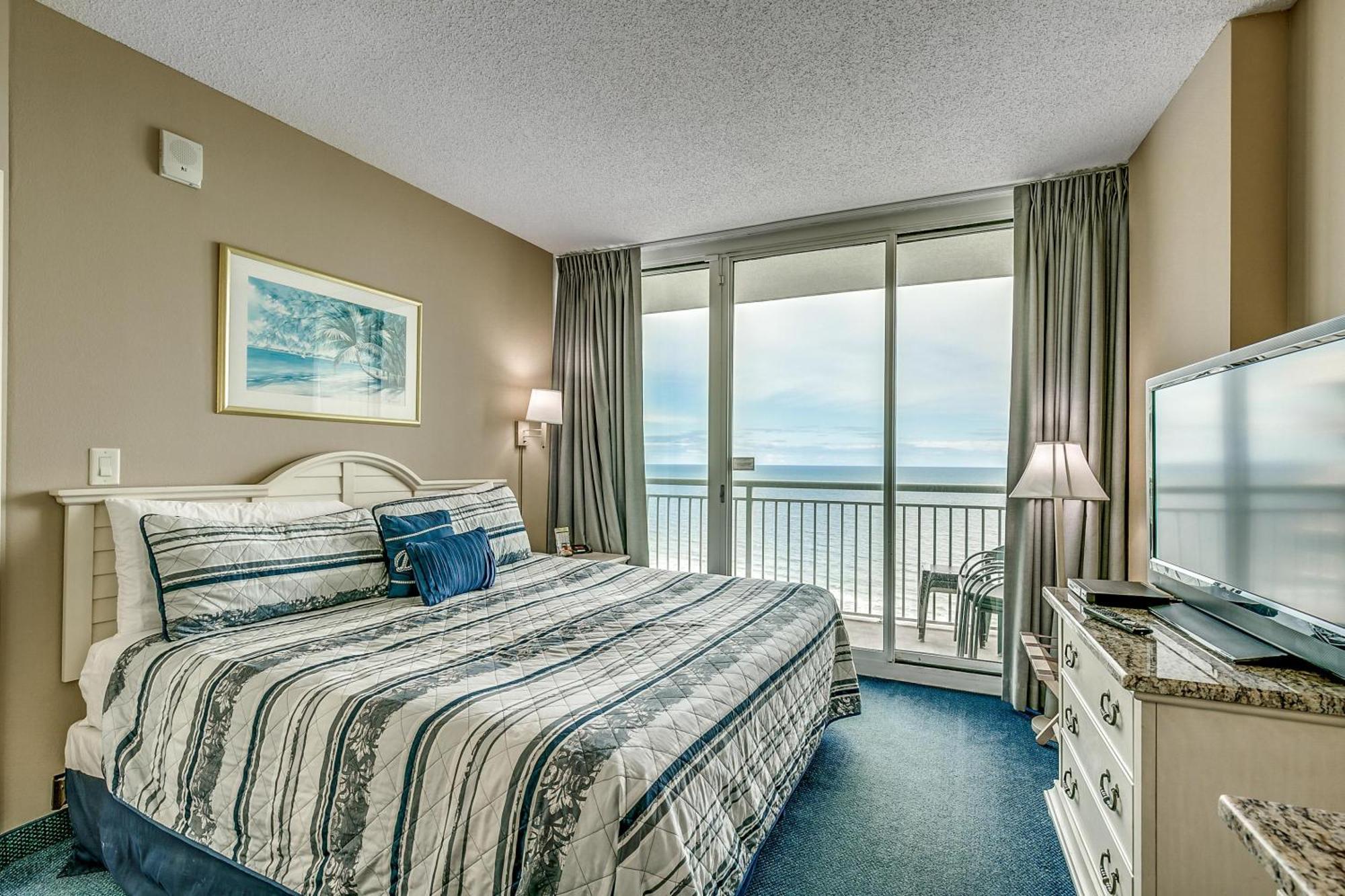 Avista 1620 - Oceanfront - Ocean Drive Section Holiday home *
