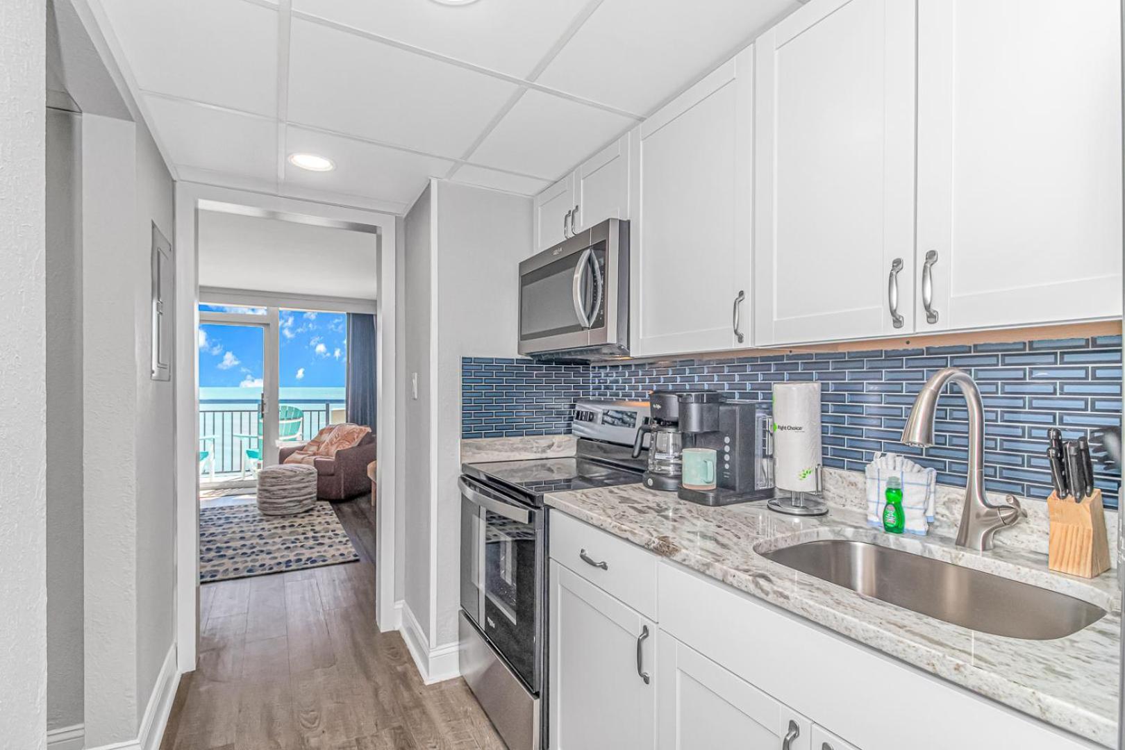 Completely Renovated Oceanfront - King With Led Fireplace! Boardwalk 1034 Holiday home