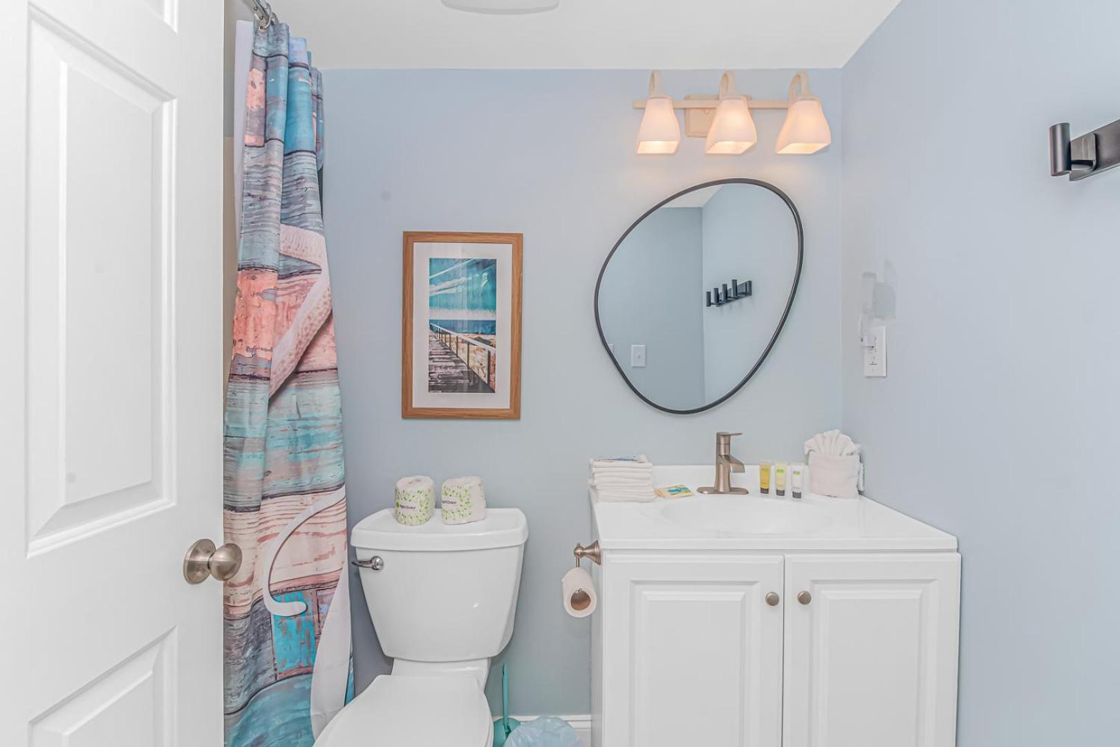 Beautifully Updated 2 Bedroom Oceanfront Suite- With Gaming System And More! Horizon East 104 Holiday home *