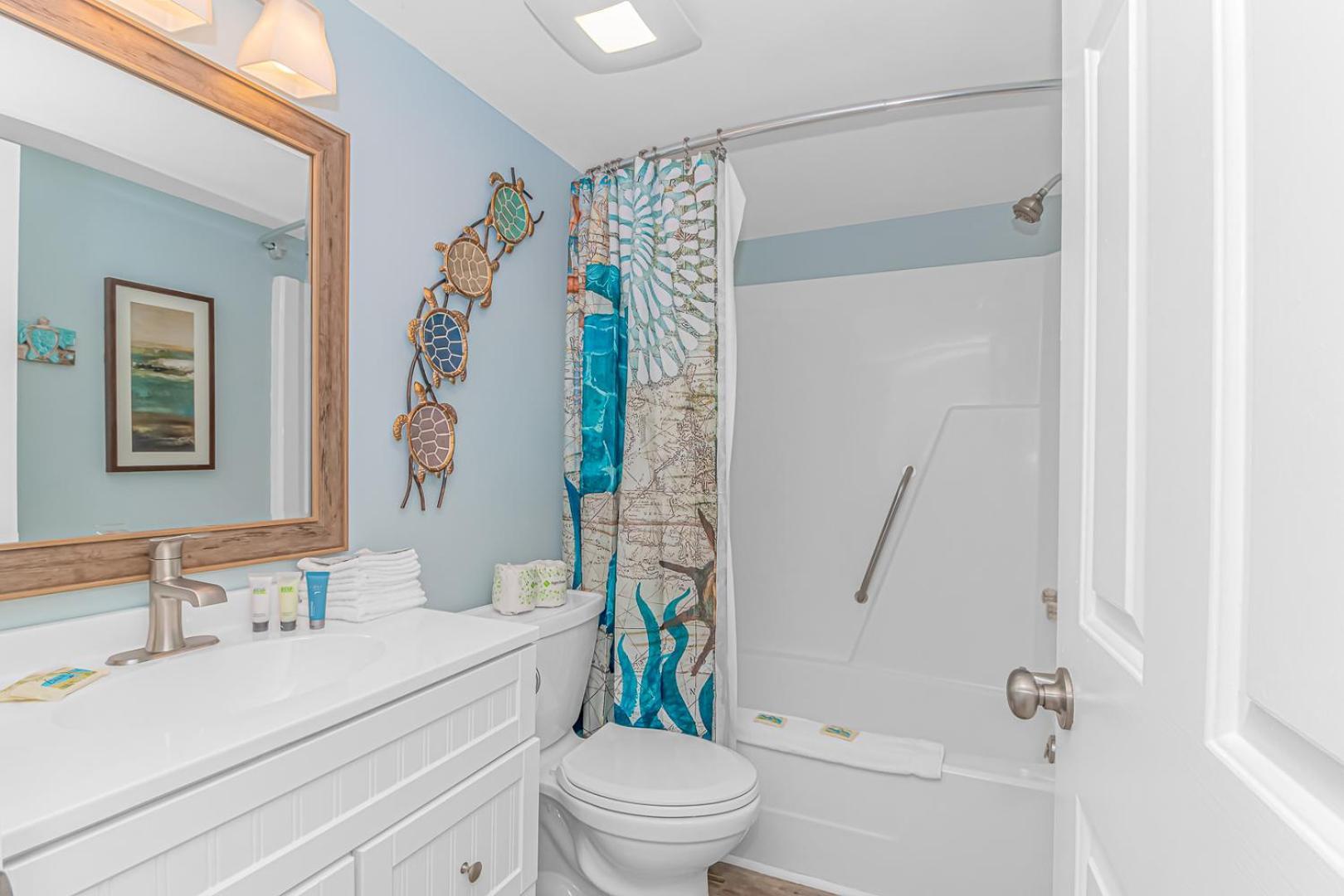 Holiday home Beautifully Updated 2 Bedroom Oceanfront Suite- With Gaming System And More! Horizon East 104