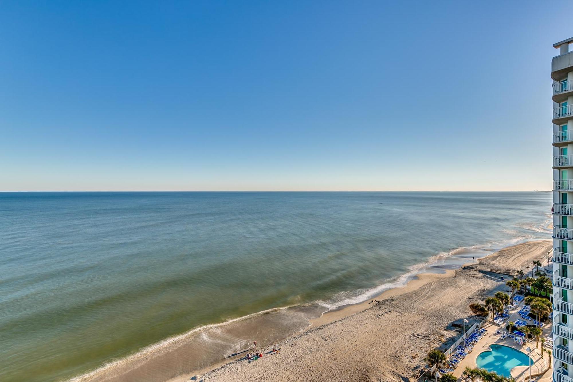 Apartment Stunning Oceanfront King On 18th Floor Centrally Located *