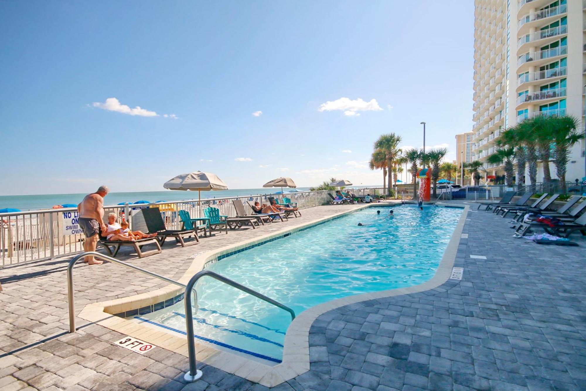Stunning Oceanfront King On 18th Floor Centrally Located