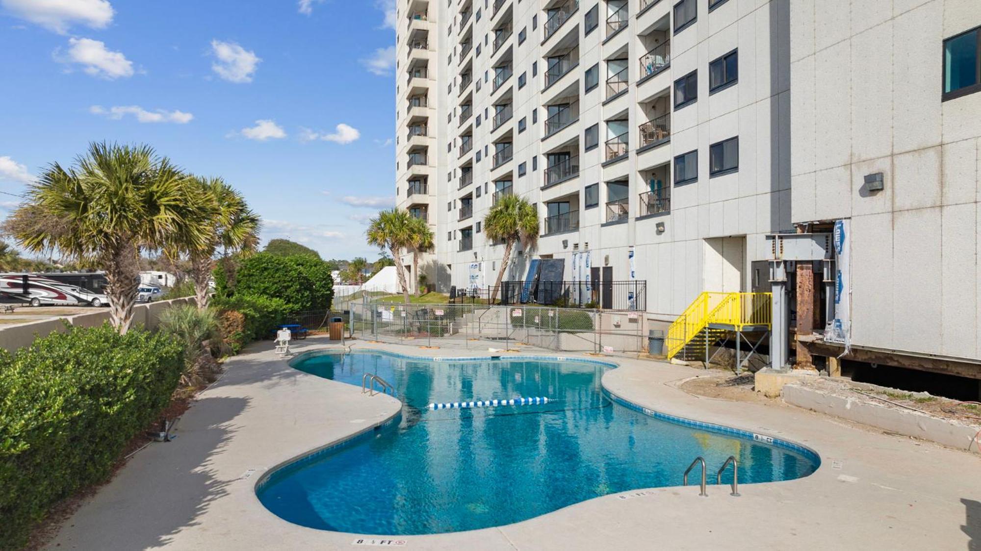 Apartment Beautiful 2br Penthouse With Amazing Views *
